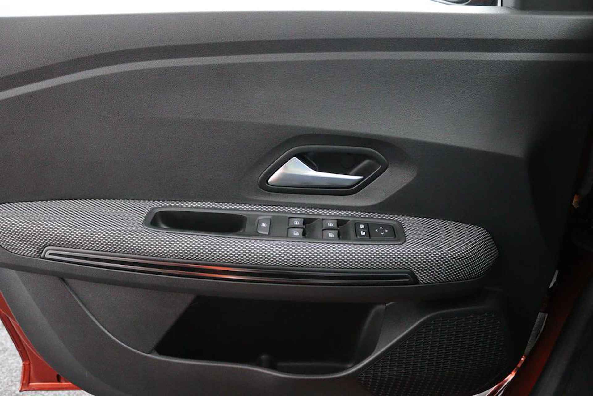Dacia Jogger 1.0 TCe 100 Bi-Fuel Extreme | Camera | All Season | Climate Control | Cruise Control | Getint Glas | Metallic Lak | Multi Media | Bluetooth | LED Koplampen | Apple Car Play | Android Auto | - 40/50