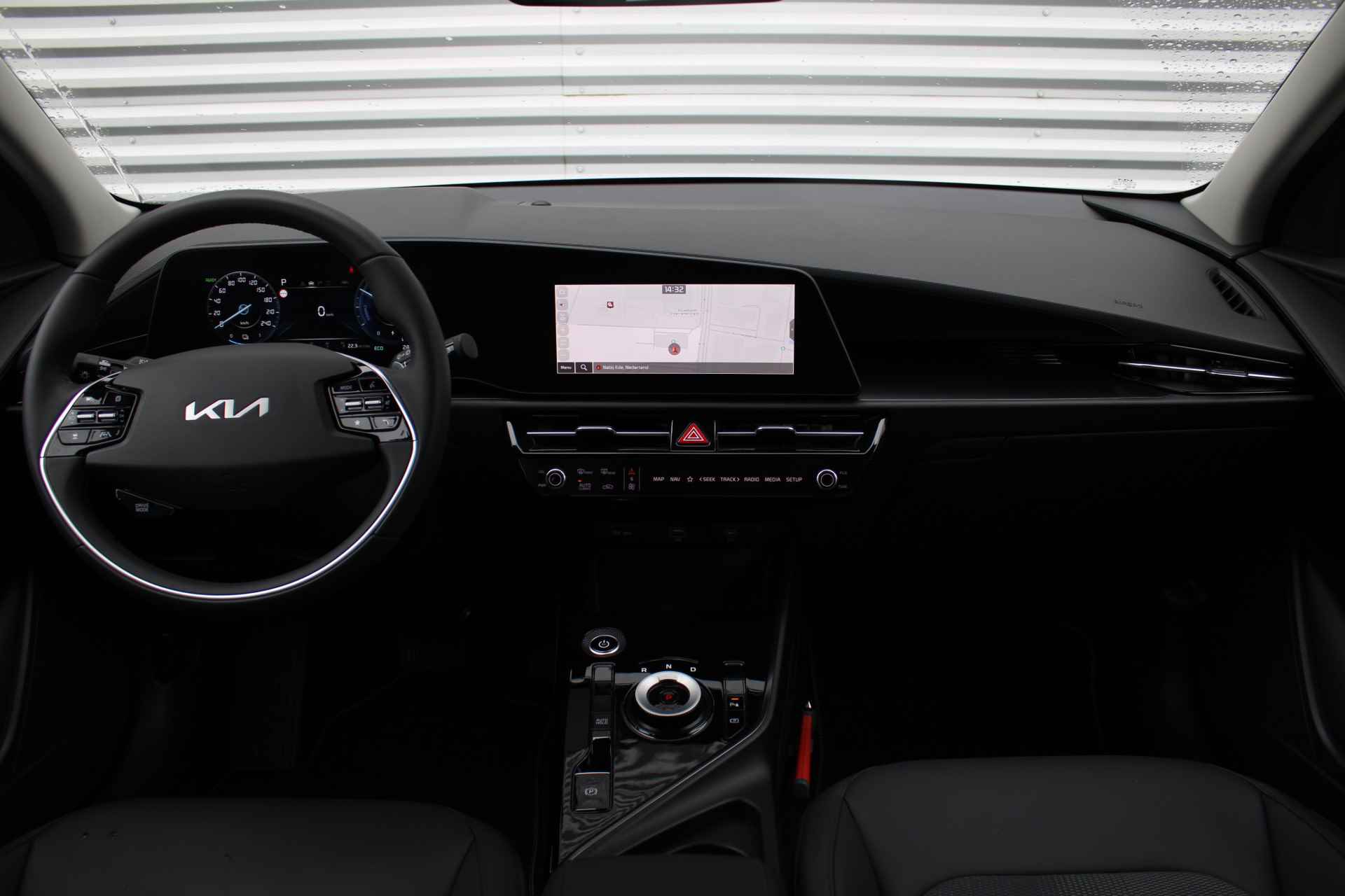 Kia Niro EV ComfortPlusLine 64.8 kWh | BTW Auto | Adap. Crusie | Navi | Keyless Entry | Geschikt voor €2000,- subsidie | - 3/19