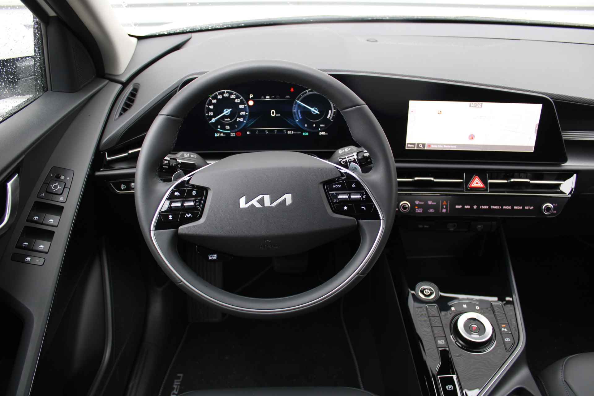 Kia Niro EV ComfortPlusLine 64.8 kWh | BTW Auto | Adap. Crusie | Navi | Keyless Entry | Geschikt voor €2000,- subsidie | - 4/19