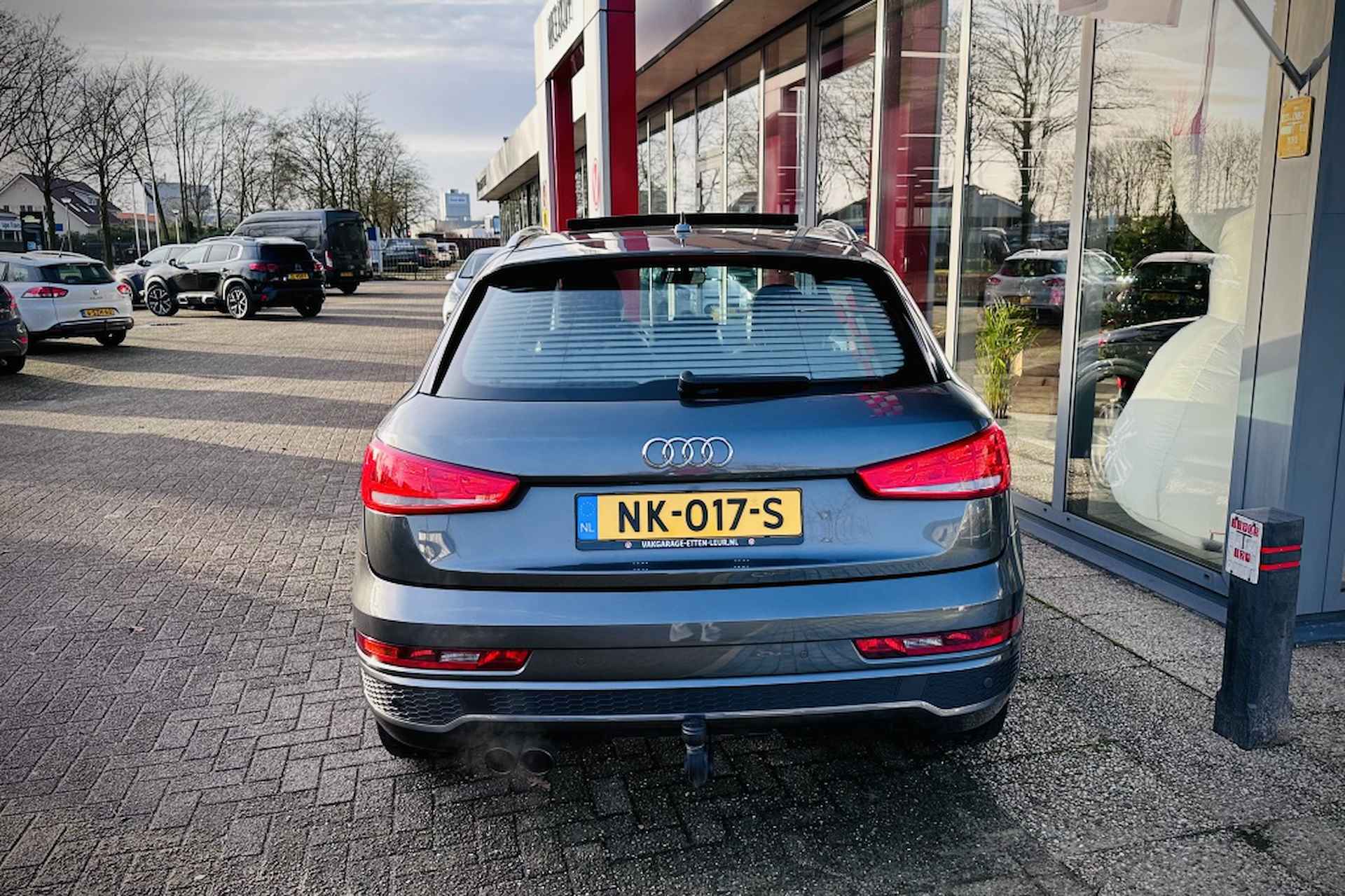 Audi Q3 1.4 TFSI CoD Sport S-Line Edition / SCHUIFDAK / TREKHAAK / PDC - 8/28