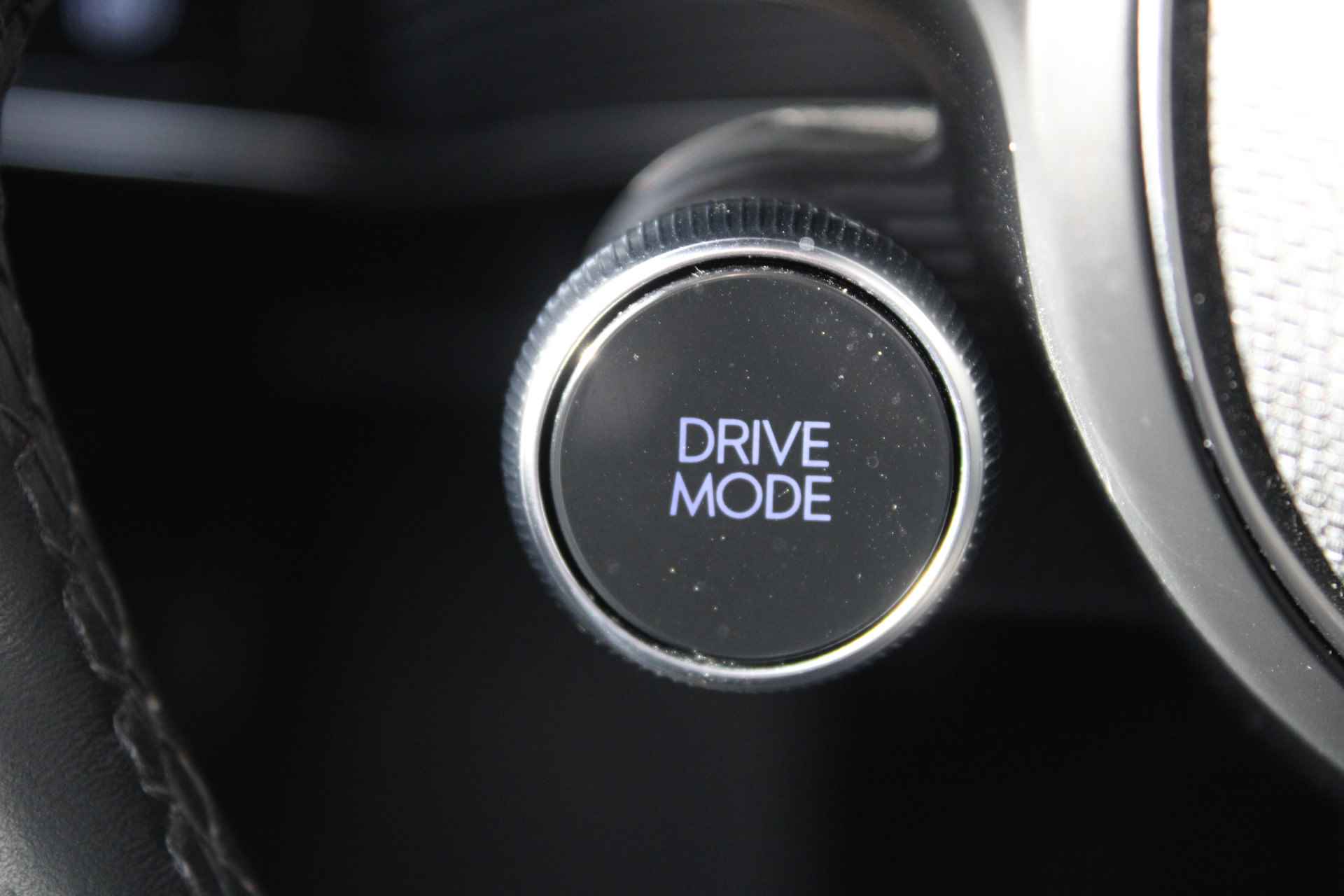 Hyundai IONIQ 5 73 kWh 218pk Connect Automaat | Leder | Climate | Camera | Keyless | Full Led | Navigatie | Winterpakket | Warmtepomp | 19" Lich - 20/29