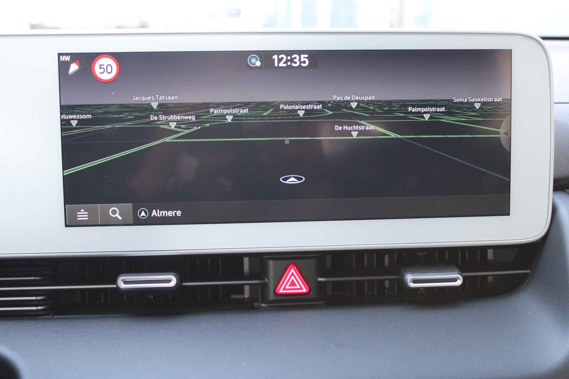 Hyundai IONIQ 5 73 kWh 218pk Connect Automaat | Leder | Climate | Camera | Keyless | Full Led | Navigatie | Winterpakket | Warmtepomp | 19" Lich - 26/29