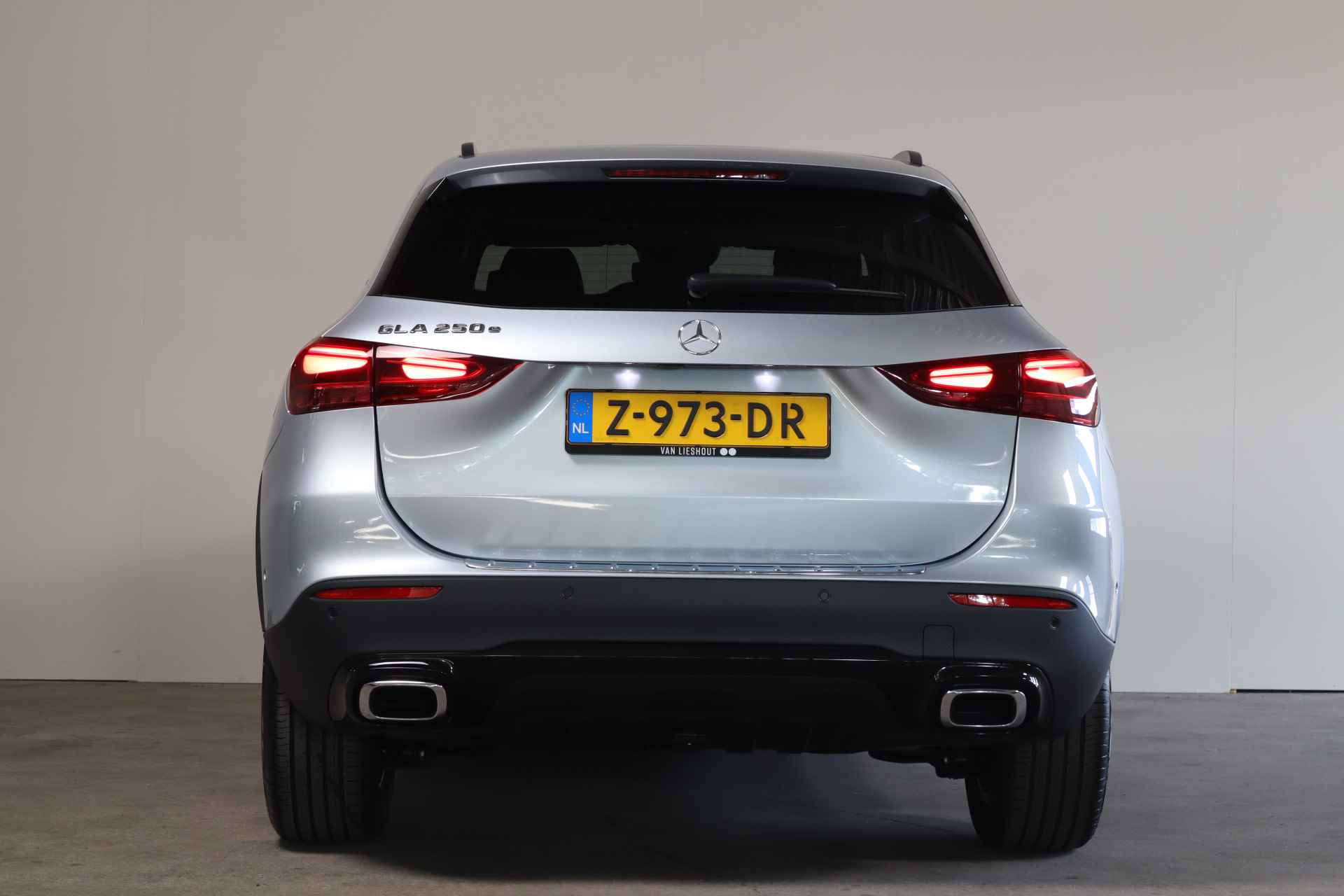 Mercedes-Benz GLA 250 e Luxury Line NL-Auto!! Elek.Stoelen I 360-Camera I Ambient Light --- A.S. ZONDAG GEOPEND VAN 11.00 T/M 15.30 --- - 4/42