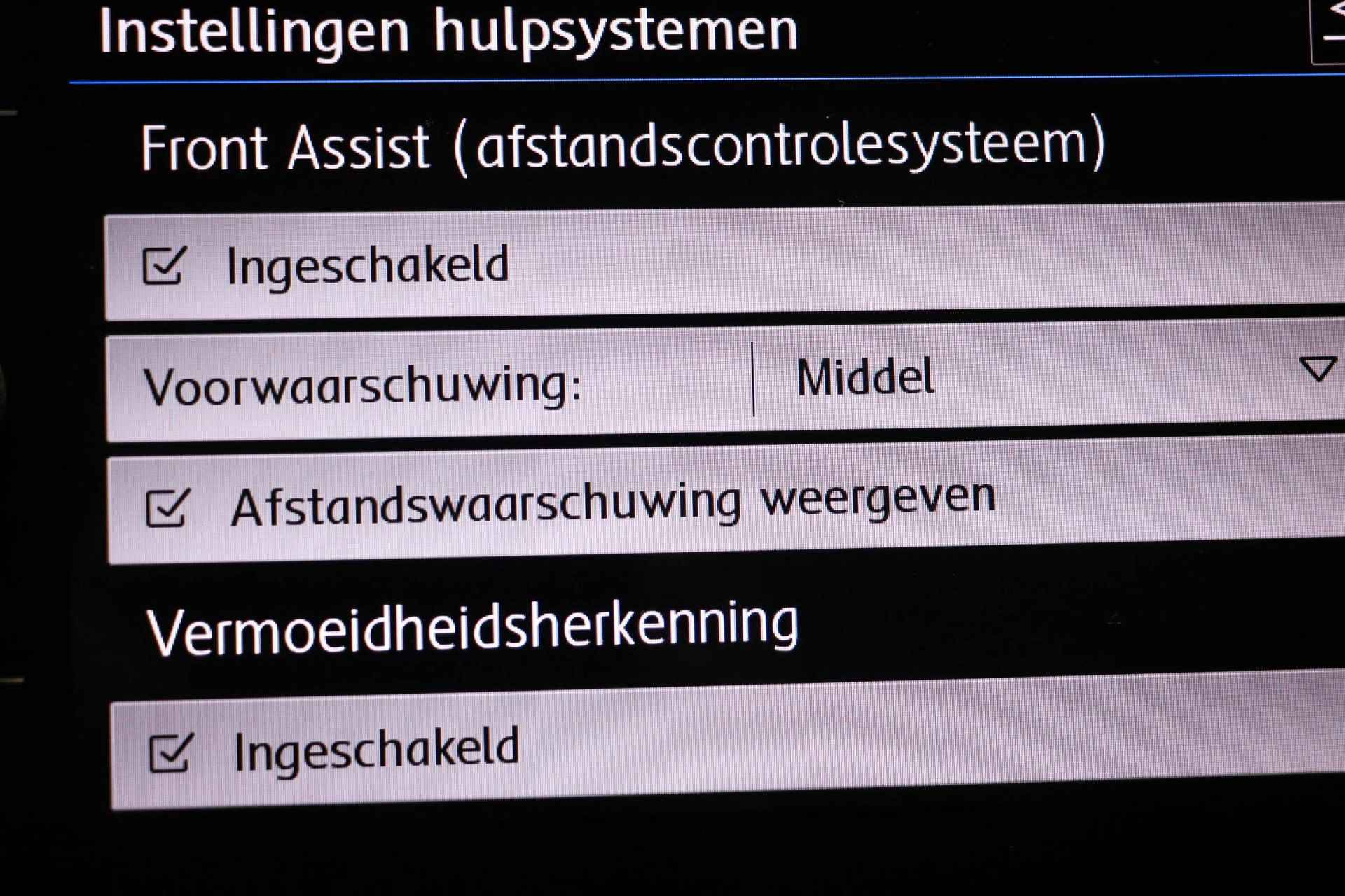 Volkswagen Golf Variant 1.0 TSI Join | CLIMA | STOELVERWARMING | NAVIGATIE | CAMERA | DRAADLOZE LADER - 48/54