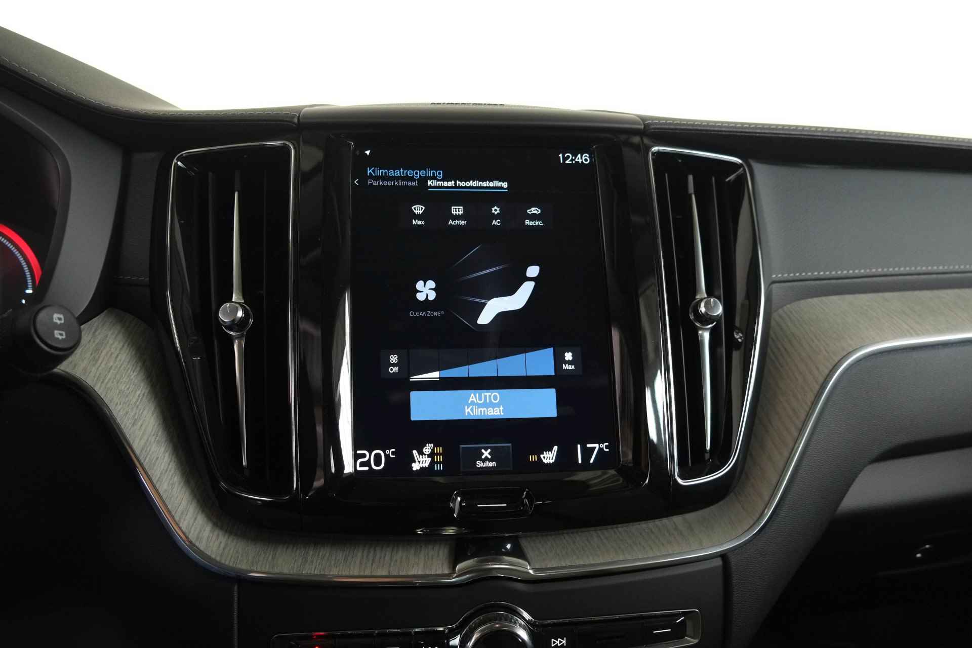 Volvo XC60 2.0 Recharge T8 AWD Inscription Exclusive / Opendak / Leder / HarmanKardon / Pilot assist - 31/34