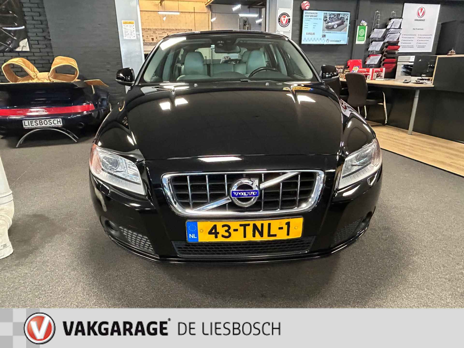 Volvo V70 1.6 T4 Limited Edition / Automaat / Leder /Stoel verwarming / trekhaak - 8/28