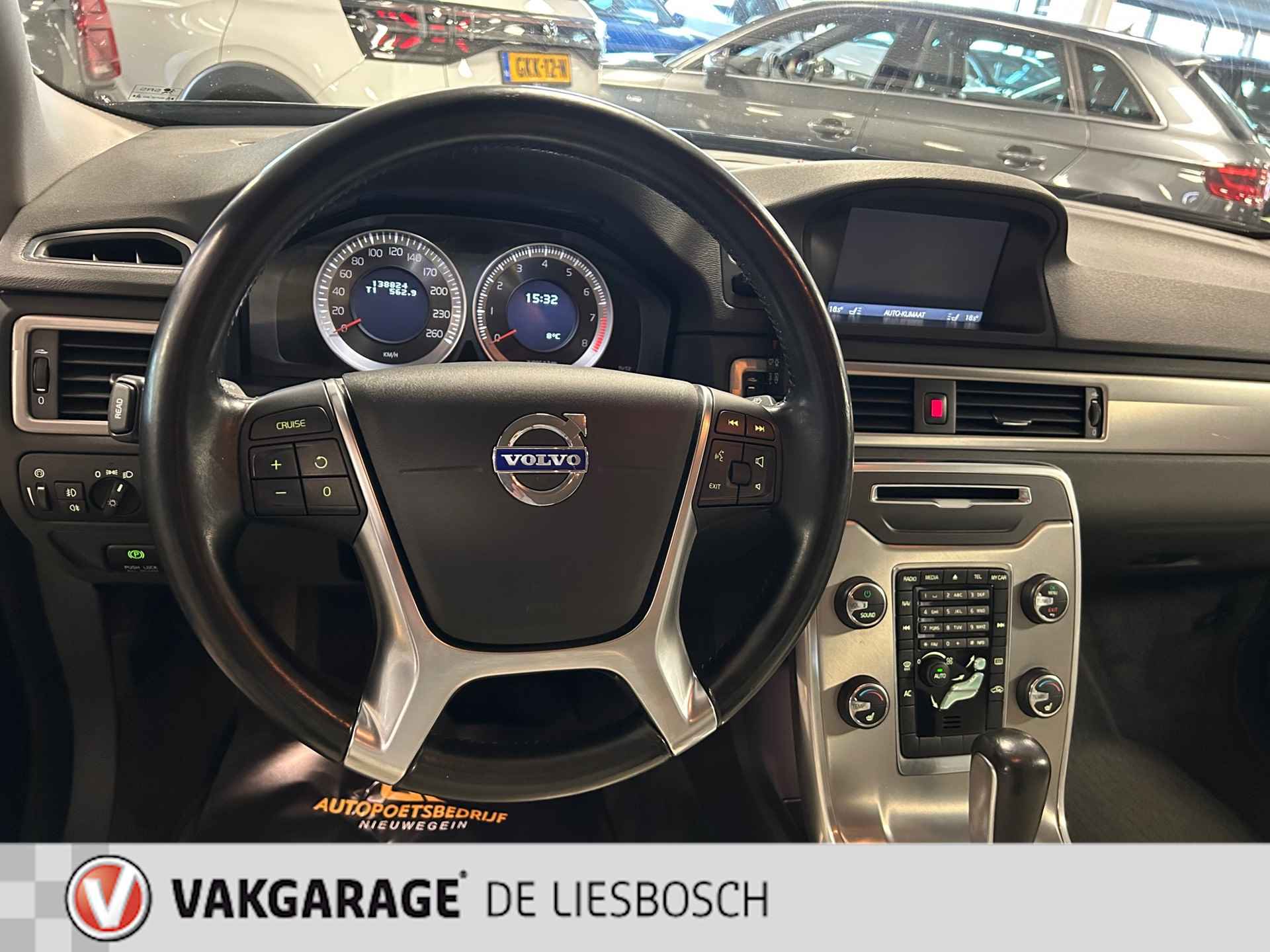 Volvo V70 1.6 T4 Limited Edition / Automaat / Leder /Stoel verwarming / trekhaak - 10/28