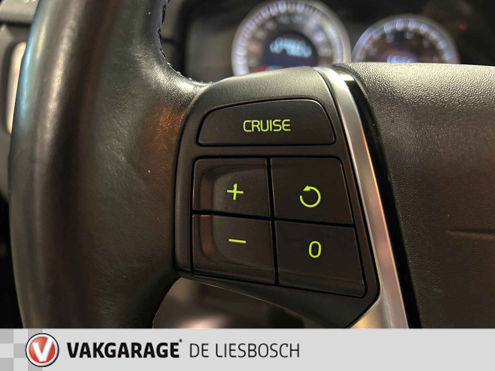 Volvo V70 1.6 T4 Limited Edition / Automaat / Leder /Stoel verwarming / trekhaak - 28/28