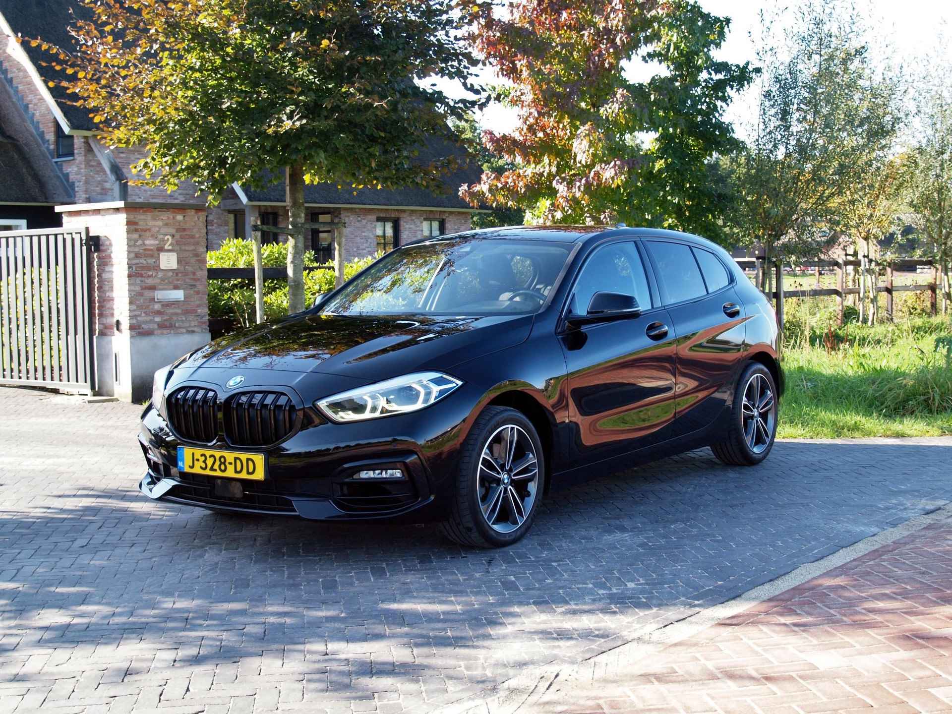 BMW 1-serie 118i Executive Edition | Harman Kardon | Apple Carplay | Cruise Control | LED | - 6/33