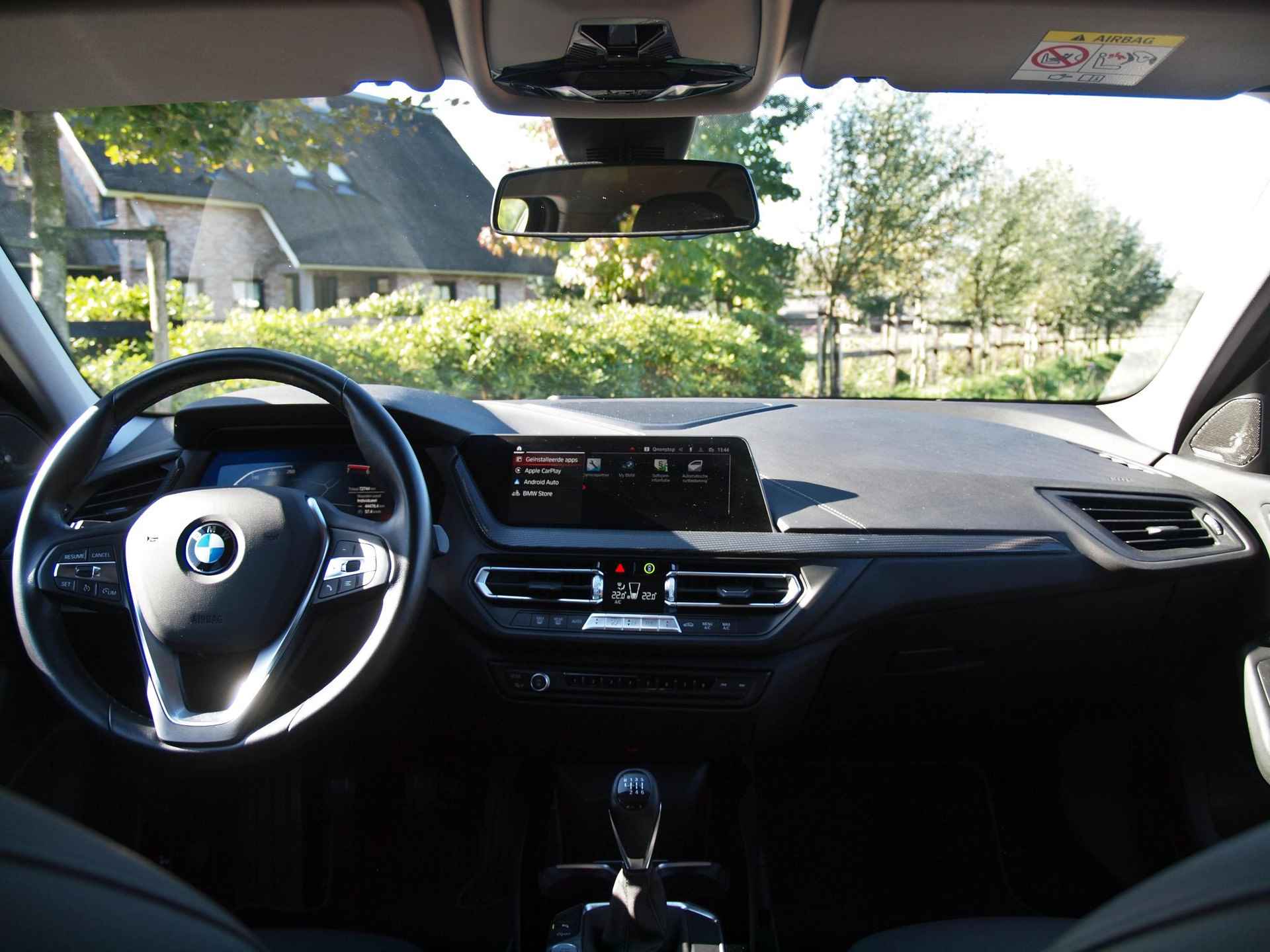 BMW 1-serie 118i Executive Edition | Harman Kardon | Apple Carplay | Cruise Control | LED | - 14/33