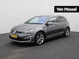 Volkswagen e-Golf e-Golf 136 PK DSG | Apple Carplay | Digital Cockpit Pro | Leder Bekleding | Achteruitrijcamera | R-Line Velgen | Stoelverwarming | LED+ Koplampen | Dynamische Achterlichten | Keyless |