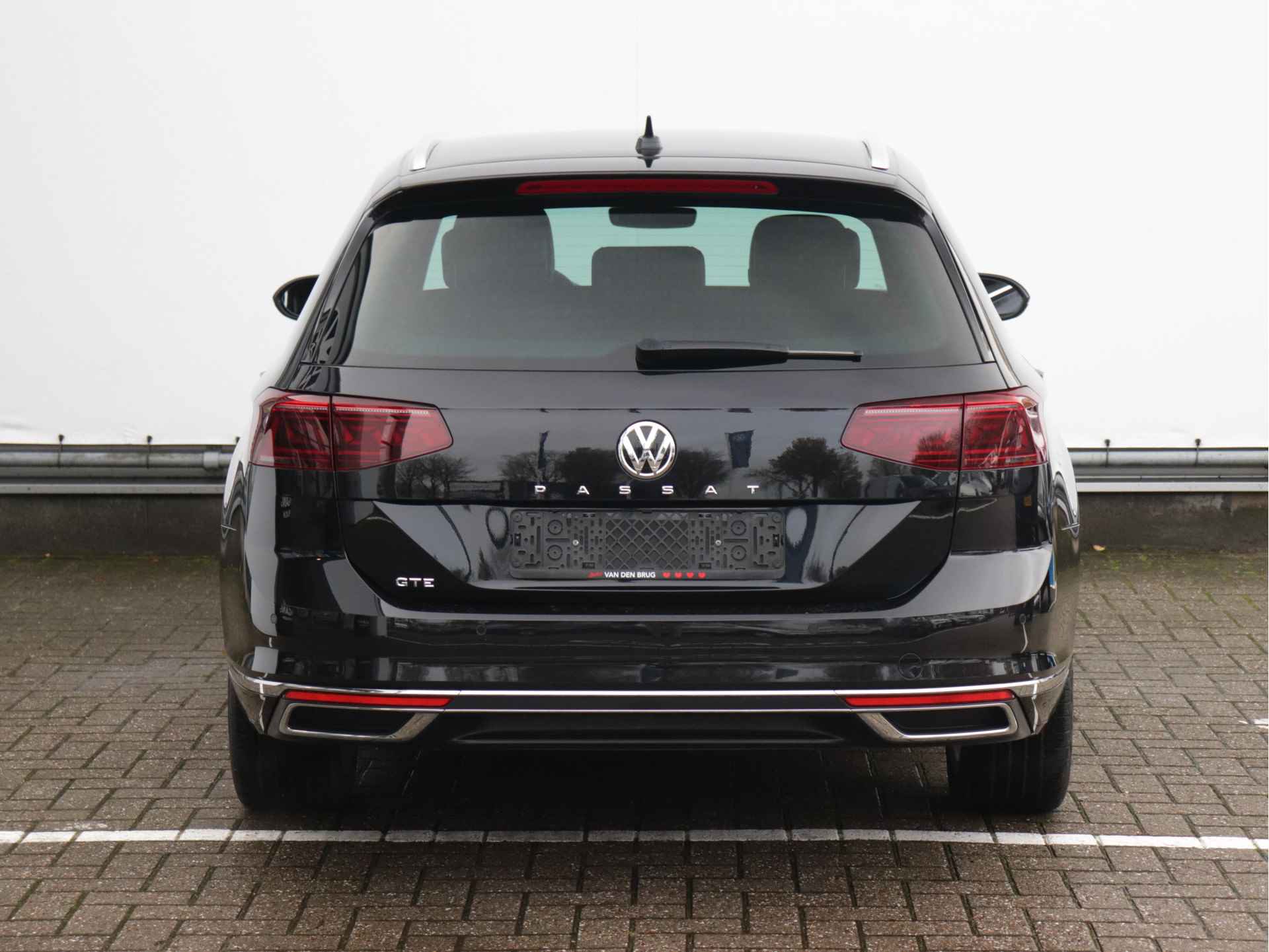 Volkswagen Passat Variant 1.4 TSI 218pk PHEV GTE Business Automaat | Matrix LED | Navigatie | Keyless | Climate Control | Navigatie 'Discover Pro' | - 6/47