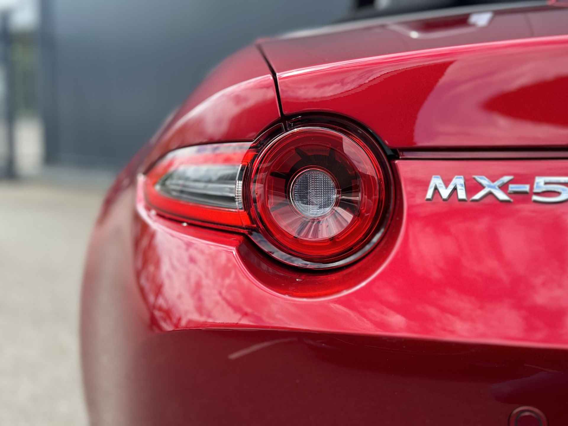 Mazda MX-5 1.5 SkyAc-G 132 Pr. - 13/26