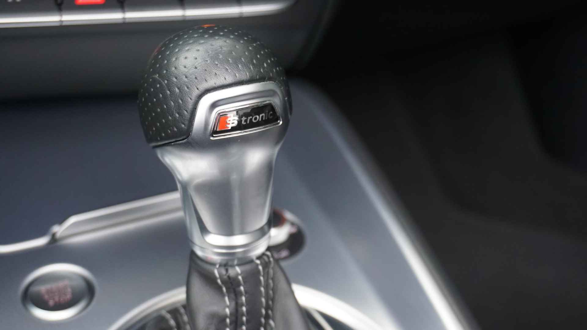 Audi TT Roadster 40 TFSI 197pk Pro Line S Competition Virtual 20inch Keyless LM LED A-Spoiler Navi Alcantara/Leder Nekverwarming Nano Grey! *keurig exemplaar* 59867km! - 32/63