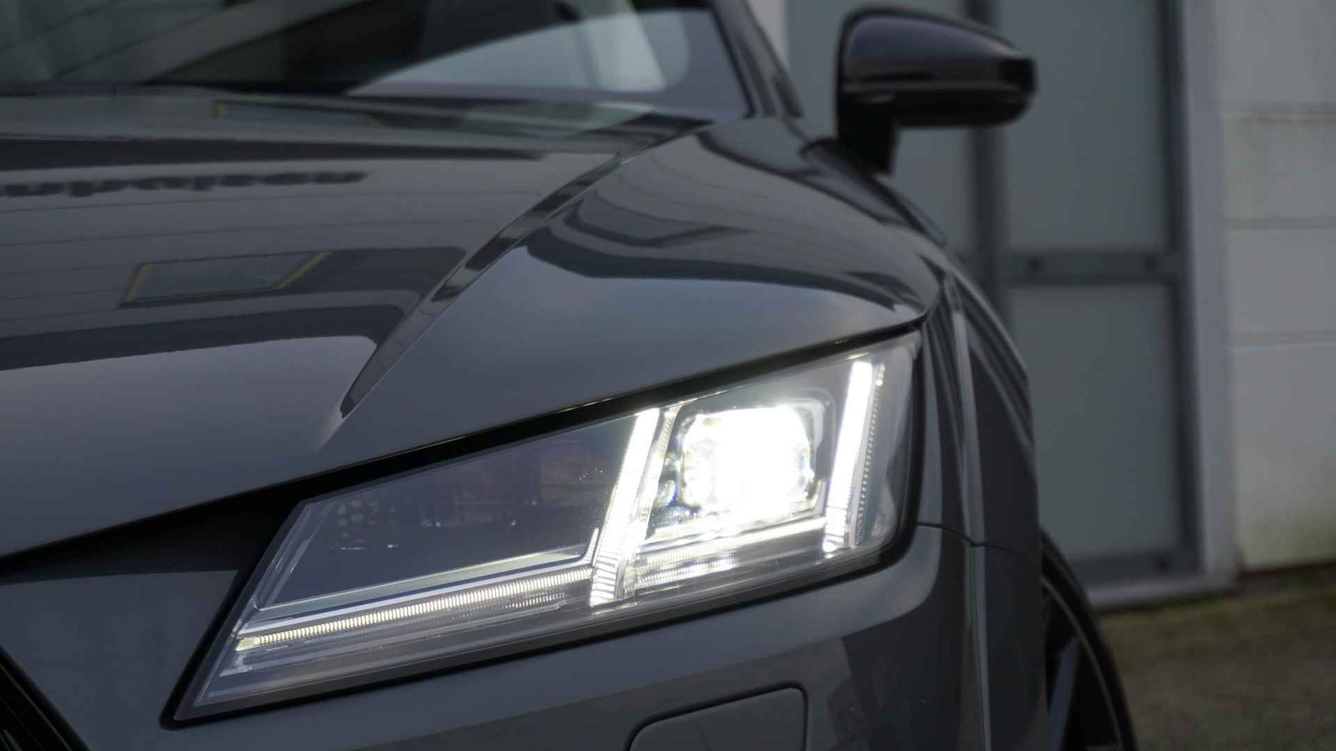 Audi TT Roadster 40 TFSI 197pk Pro Line S Competition Virtual 20inch Keyless LM LED A-Spoiler Navi Alcantara/Leder Nekverwarming Nano Grey! *keurig exemplaar* 59867km! - 52/63