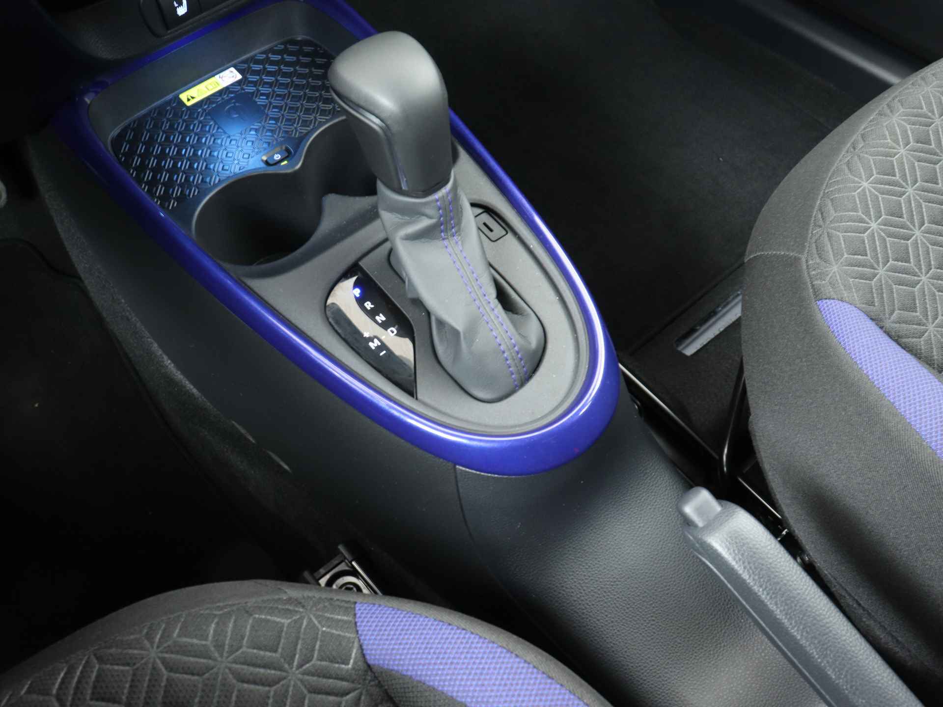 Toyota Aygo X 1.0 Pulse Limited | Automaat | Groot Scherm Navigatie | Climate Control | Stoelverwarming | - 11/38