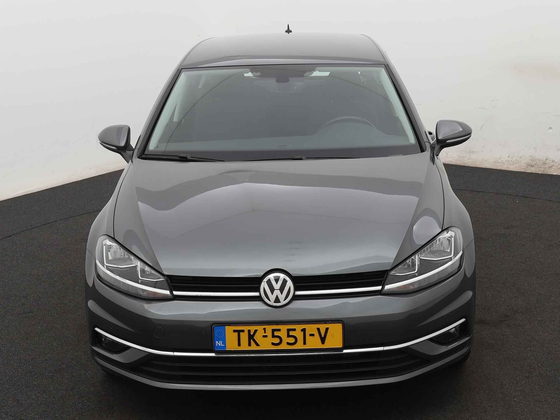 Volkswagen Golf 1.0 TSI Comfortline 110 PK | Navigatie | Adaptive Cruise Control | Climate Control | Parkeersensoren | LED | Lichtmetalen velgen | - 3/21