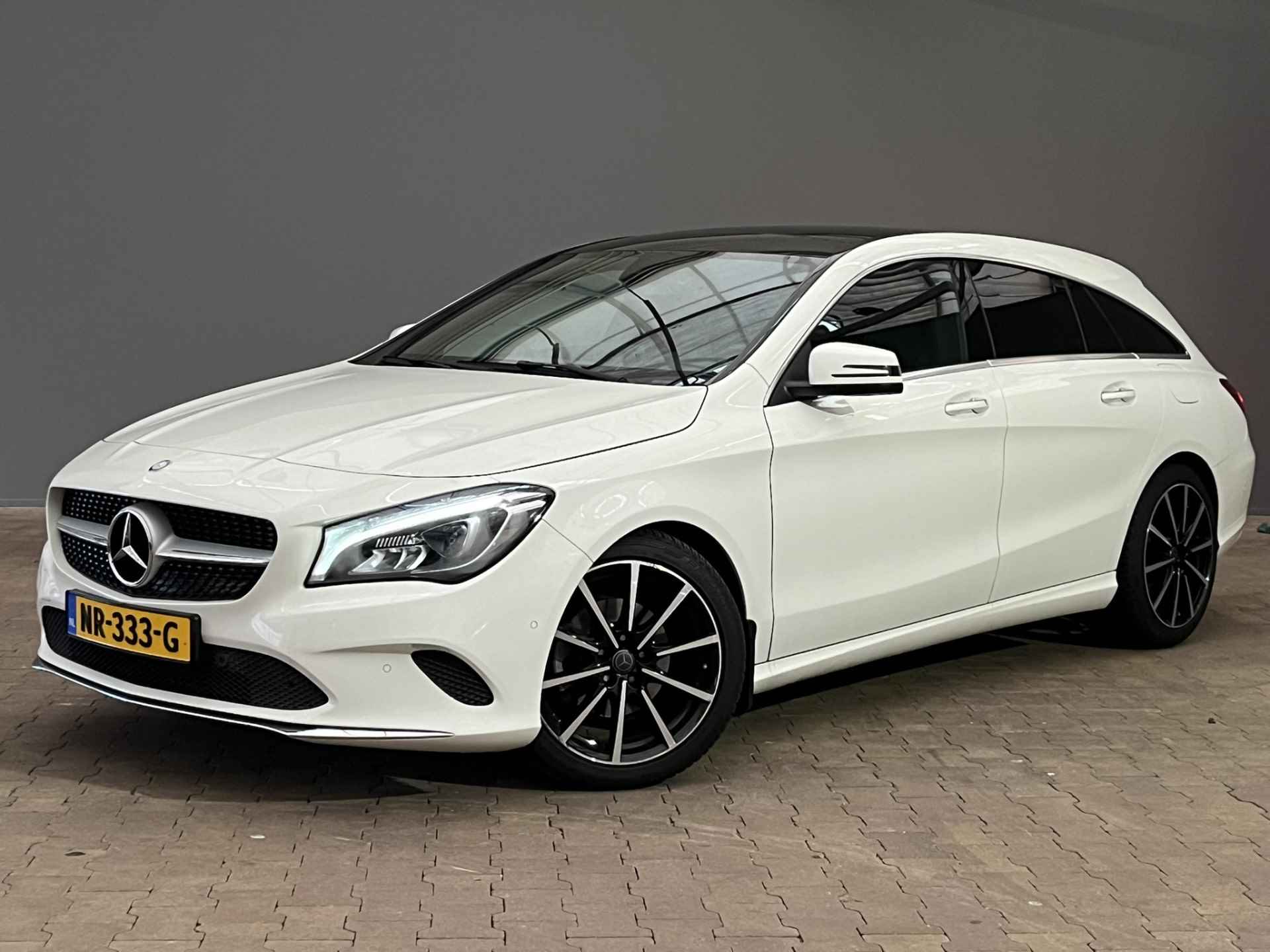 Mercedes-Benz CLA-Klasse Shooting Brake 180 Automaat | Panorama Dak | Parkeersensoren | 18" Lichtmetaal | Bluetooth | Leder/Stof - 4/42