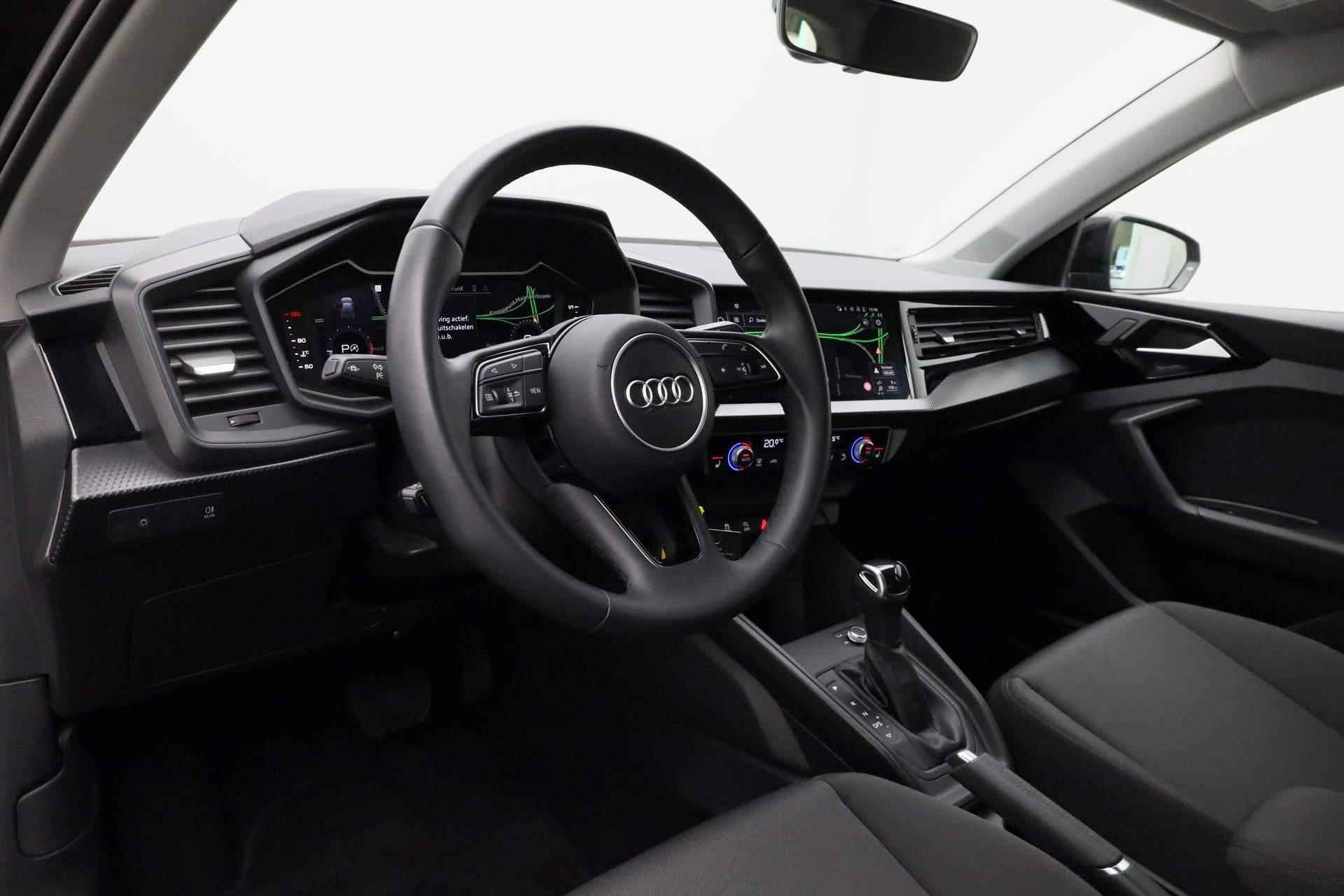 Audi A1 Sportback 30 TFSI 110PK S-tronic Advanced edition / S-Line | Navi | Stoelverwarming | Parkeersensoren voor/achter | Lane Assist | 16 inch - 3/39