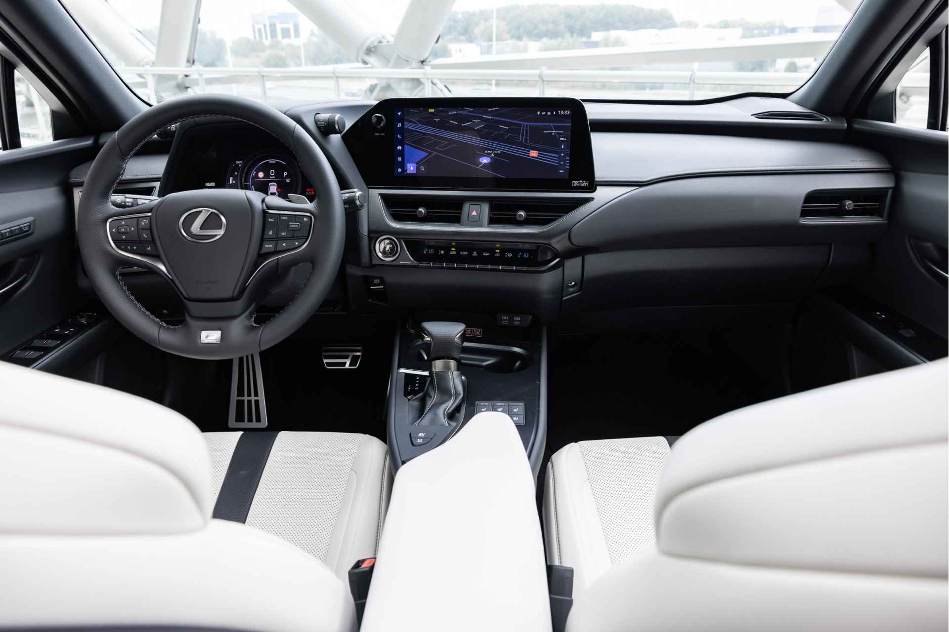 Lexus UX 250h F Sport Line  | Full-Option | Schuif-kanteldak | Mark Levinson | - 12/51