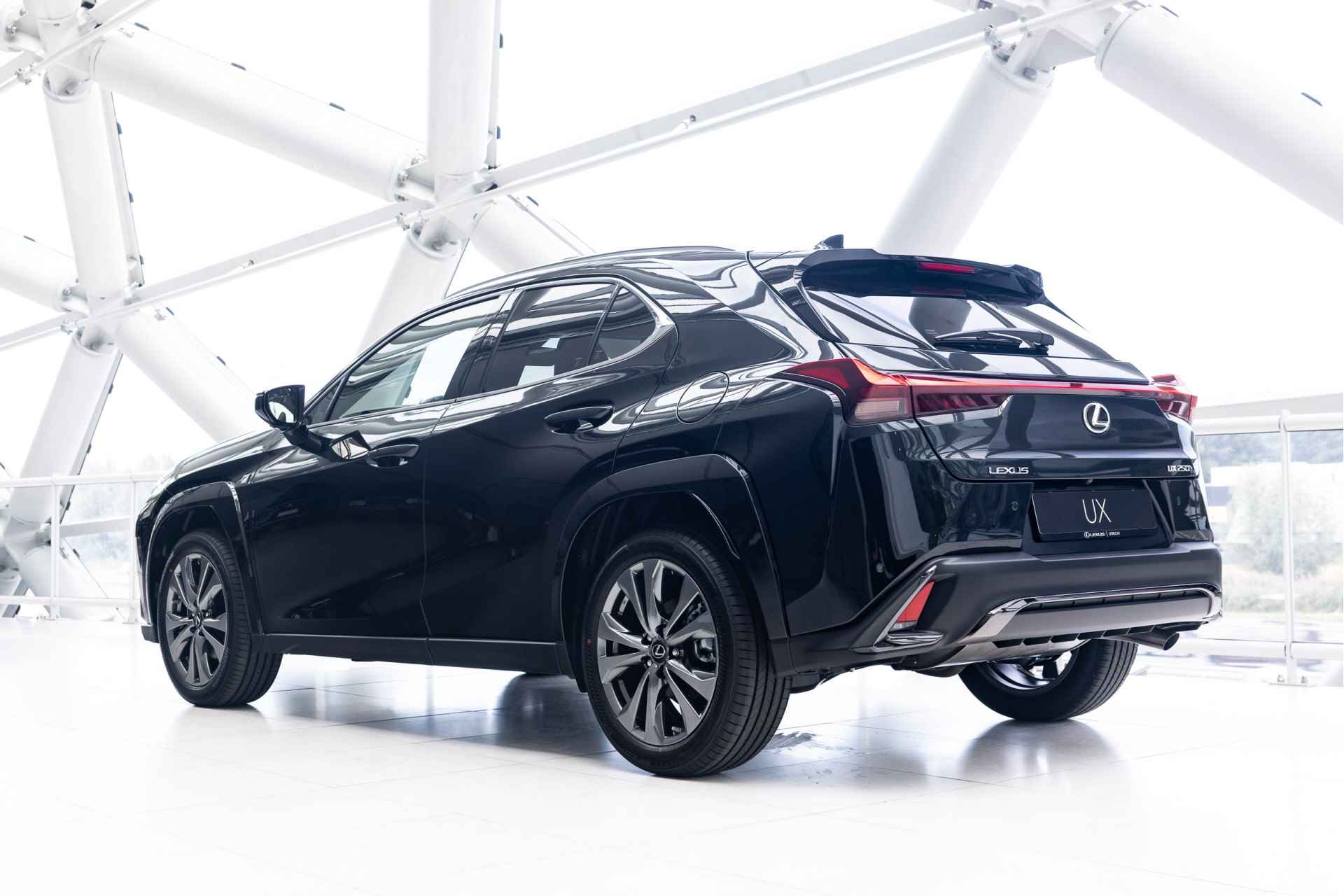 Lexus UX 250h F Sport Line  | Full-Option | Schuif-kanteldak | Mark Levinson | - 40/51