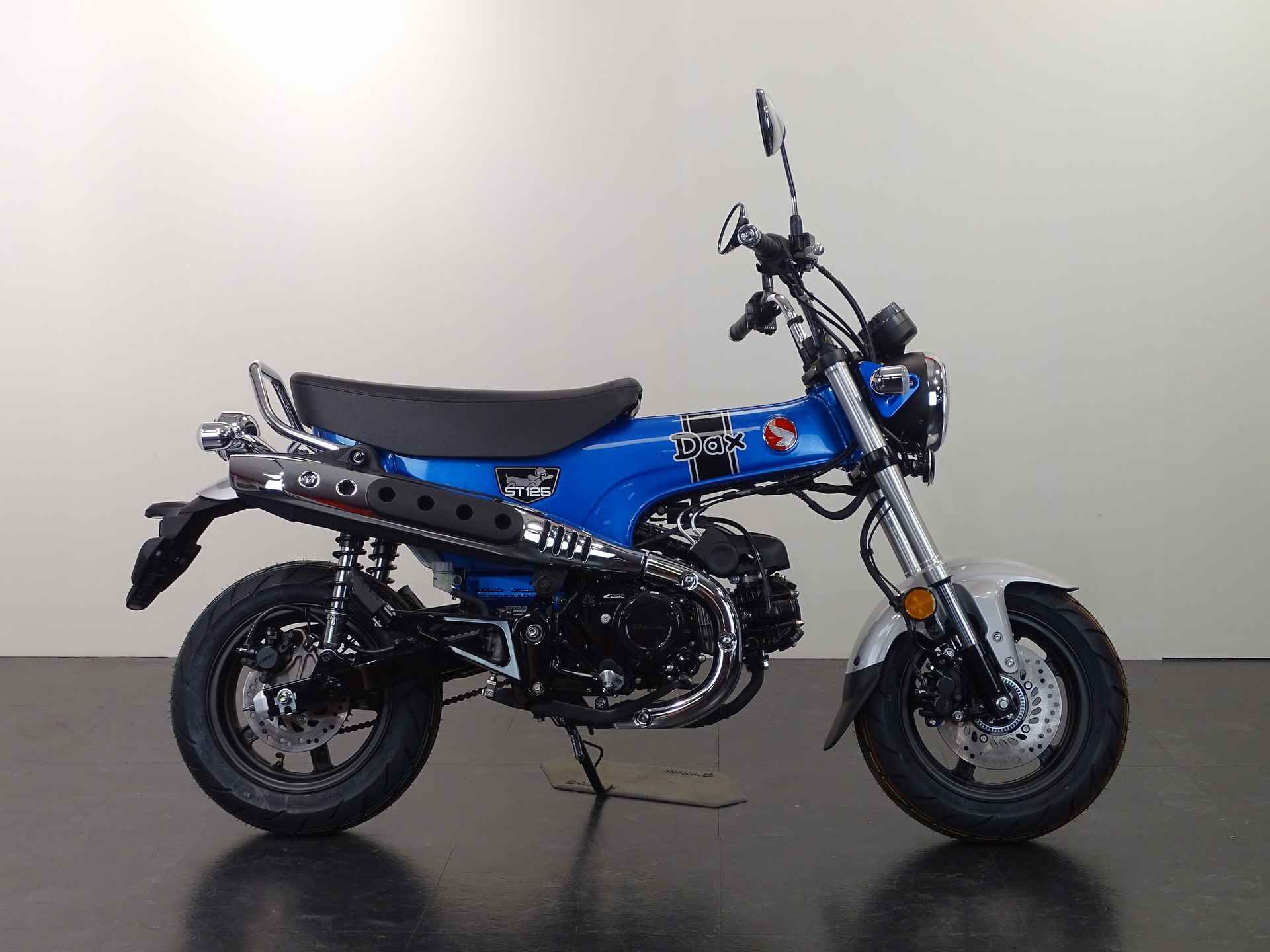 Honda DAX 125 - 1/13