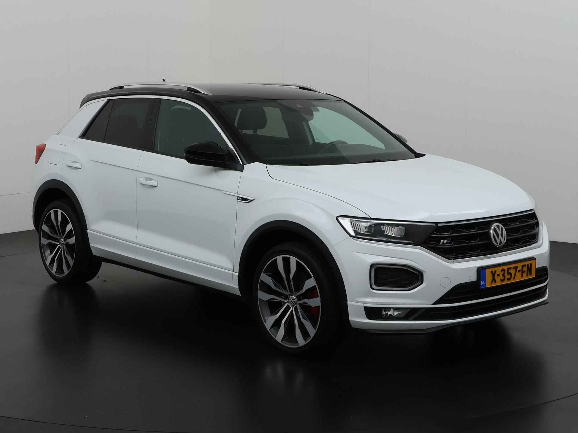 Volkswagen T-Roc 1.5 TSI Sport Business R | Trekhaak | Active Info Display | Stoelverwraming | Zondag Open! - 30/36