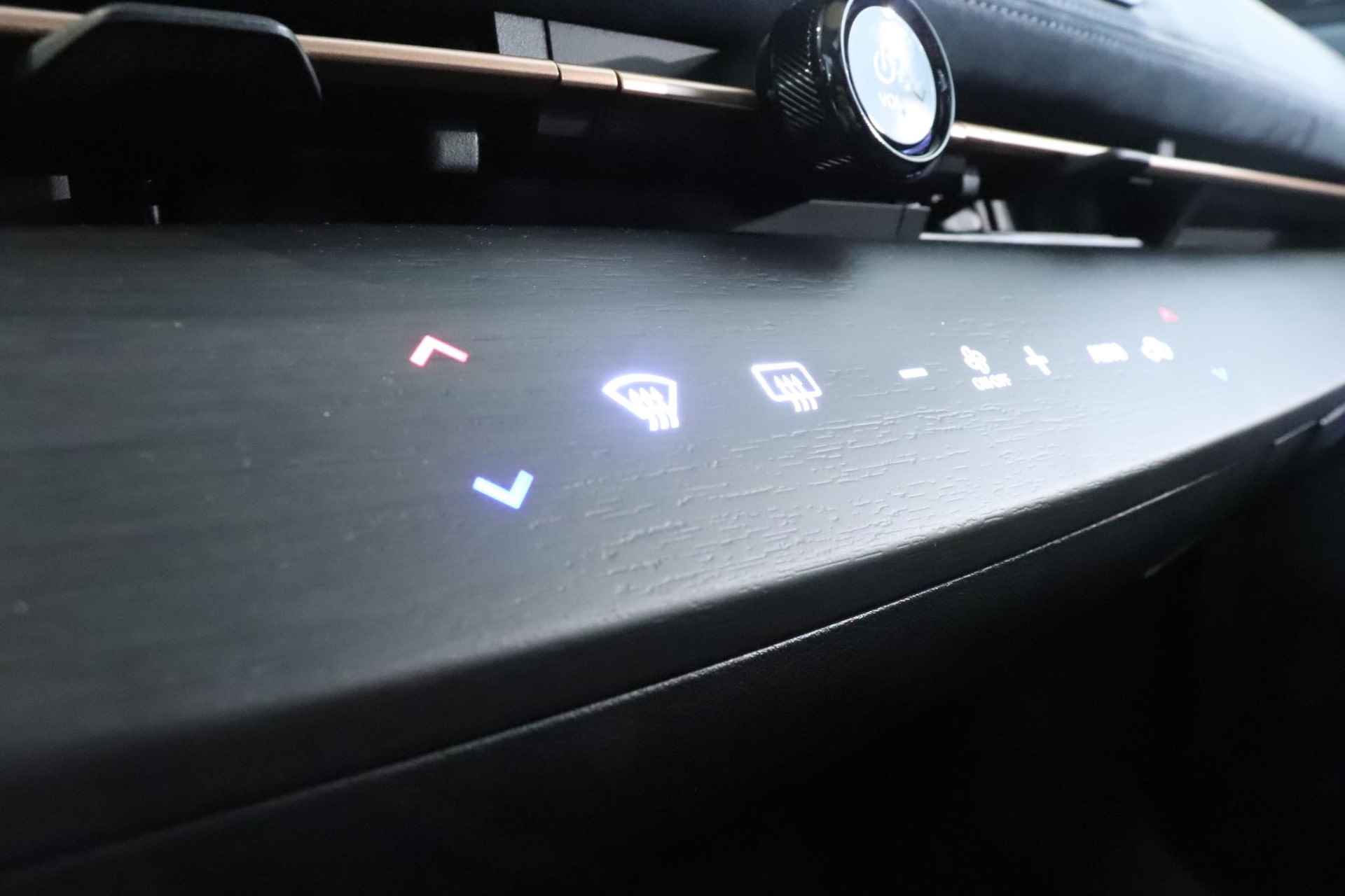 Nissan Ariya 91 kWh Evolve Clima Navi Open Dak 20"LMV Nappa Leder Stoelverw Adapt Cruise BleuTooth Apple Carplay LED PDC v+a 360 Camera 100% ELEKTRISCH - 16/27