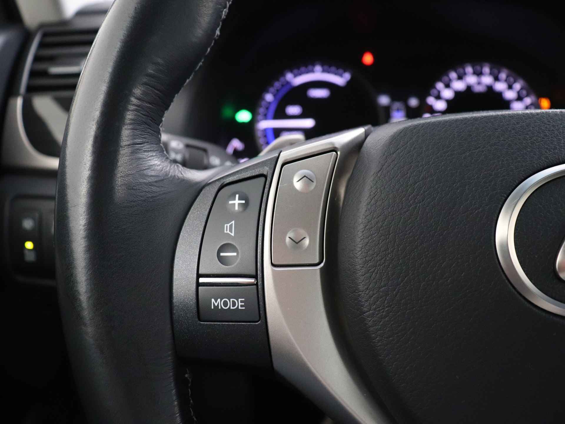 Lexus GS 450h 20th Anniversary | Premium Navigatie | Stoelverwarming en -ventilatie | Leder | - 17/42