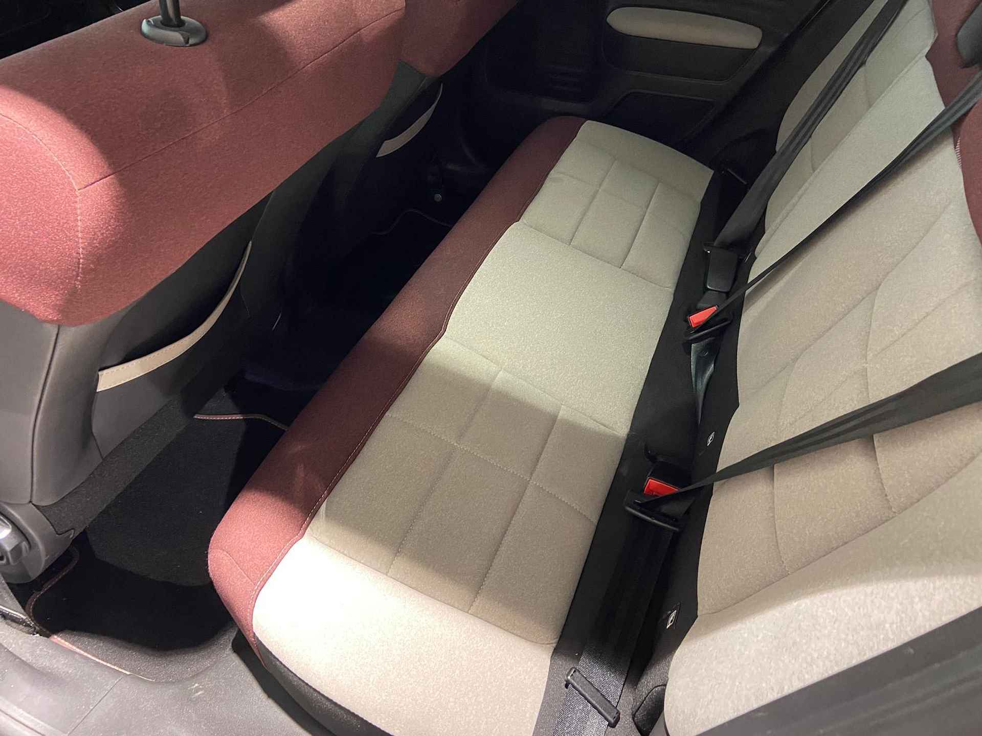 Citroen C4 Cactus 1.2 PureTech Shine Panodak | comfort seats | camera - 13/23