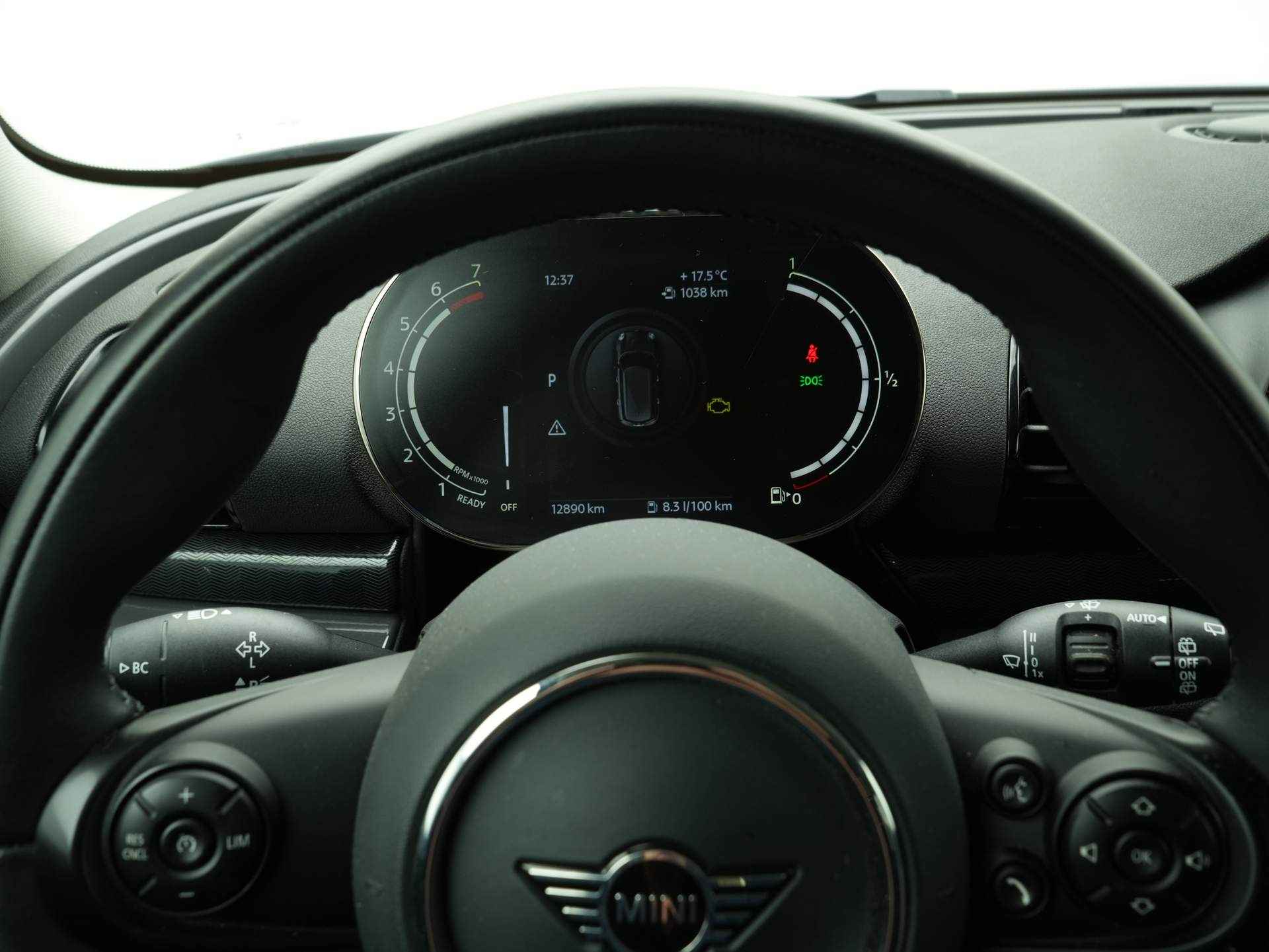 MINI Clubman 1.5 Cooper Business Edition | Navigatie | Airco | Bluetooth | Automaat | Extra getint glas | PDC | - 8/73