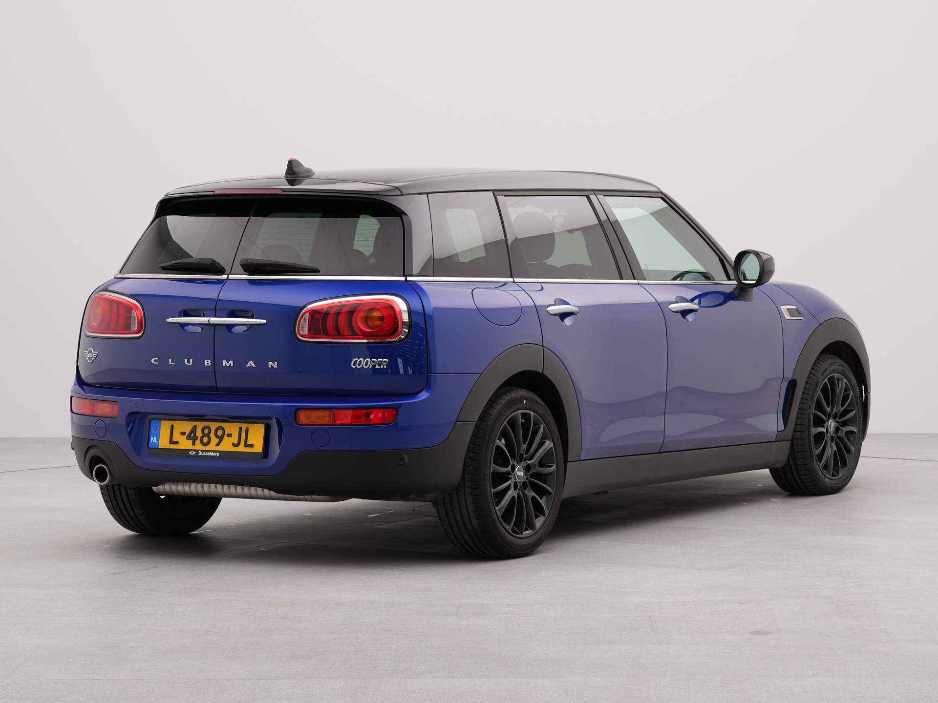 MINI Clubman 1.5 Cooper Business Edition | Navigatie | Airco | Bluetooth | Automaat | Extra getint glas | PDC | - 9/73