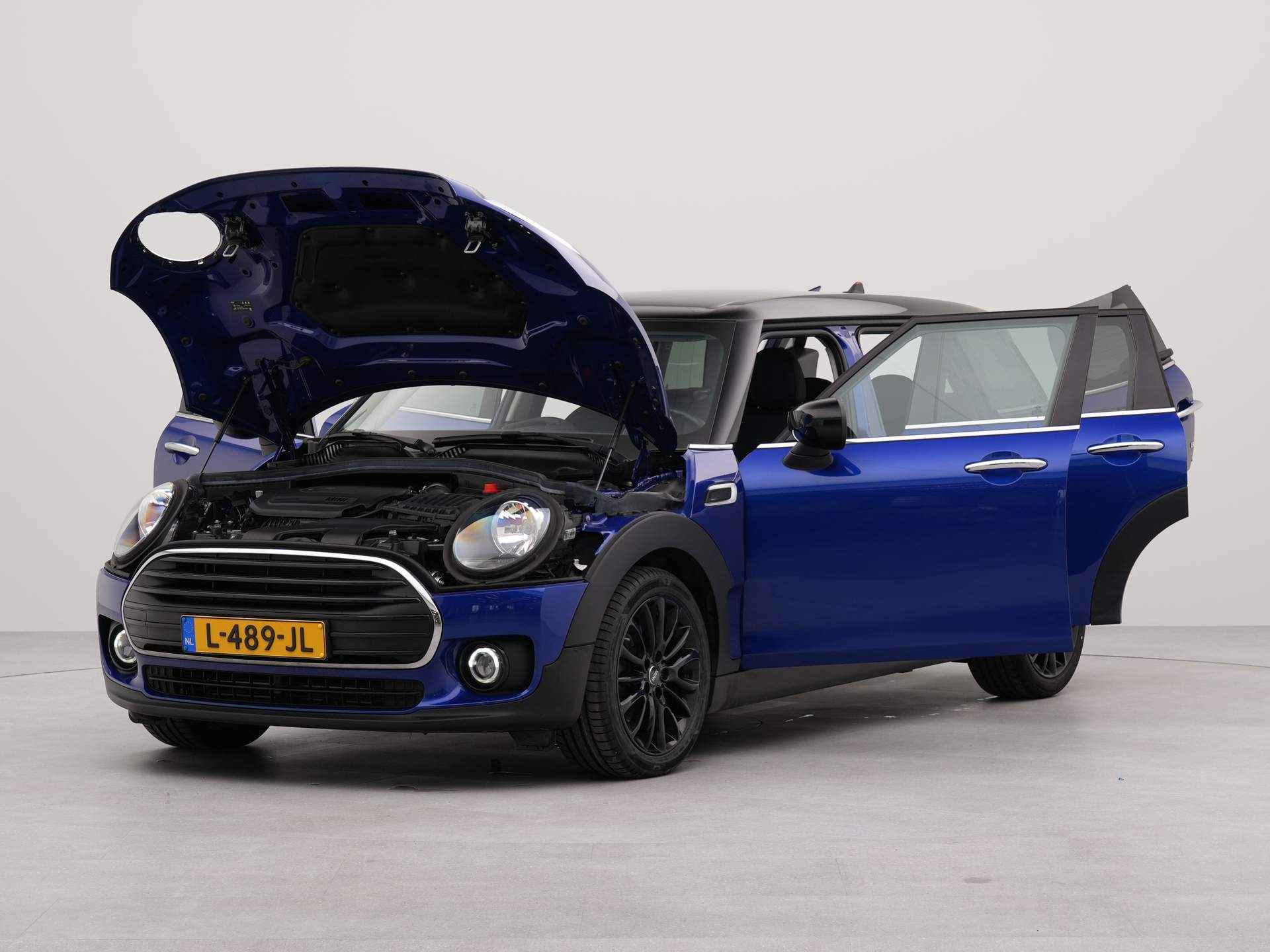 MINI Clubman 1.5 Cooper Business Edition | Navigatie | Airco | Bluetooth | Automaat | Extra getint glas | PDC | - 35/73