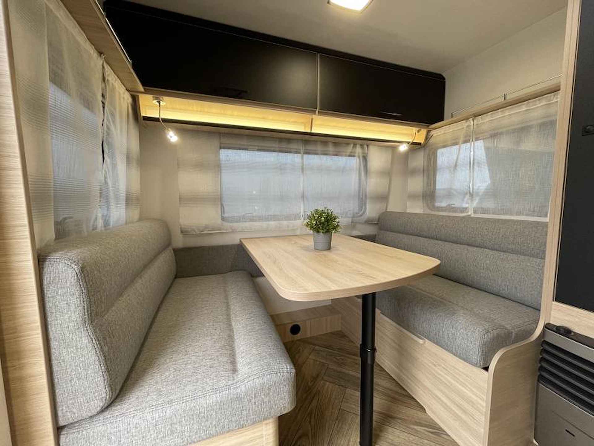 Caravelair Sport Line 480 Queensbed | NIEUW | 2025 - 13/17