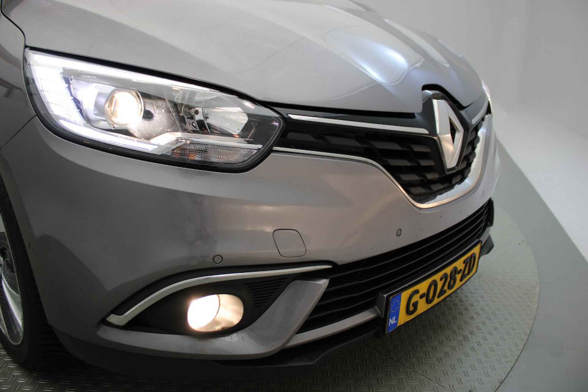 RENAULT Scenic 1.3 TCe Intens - Carplay, Camera, Half Leer - 22/26