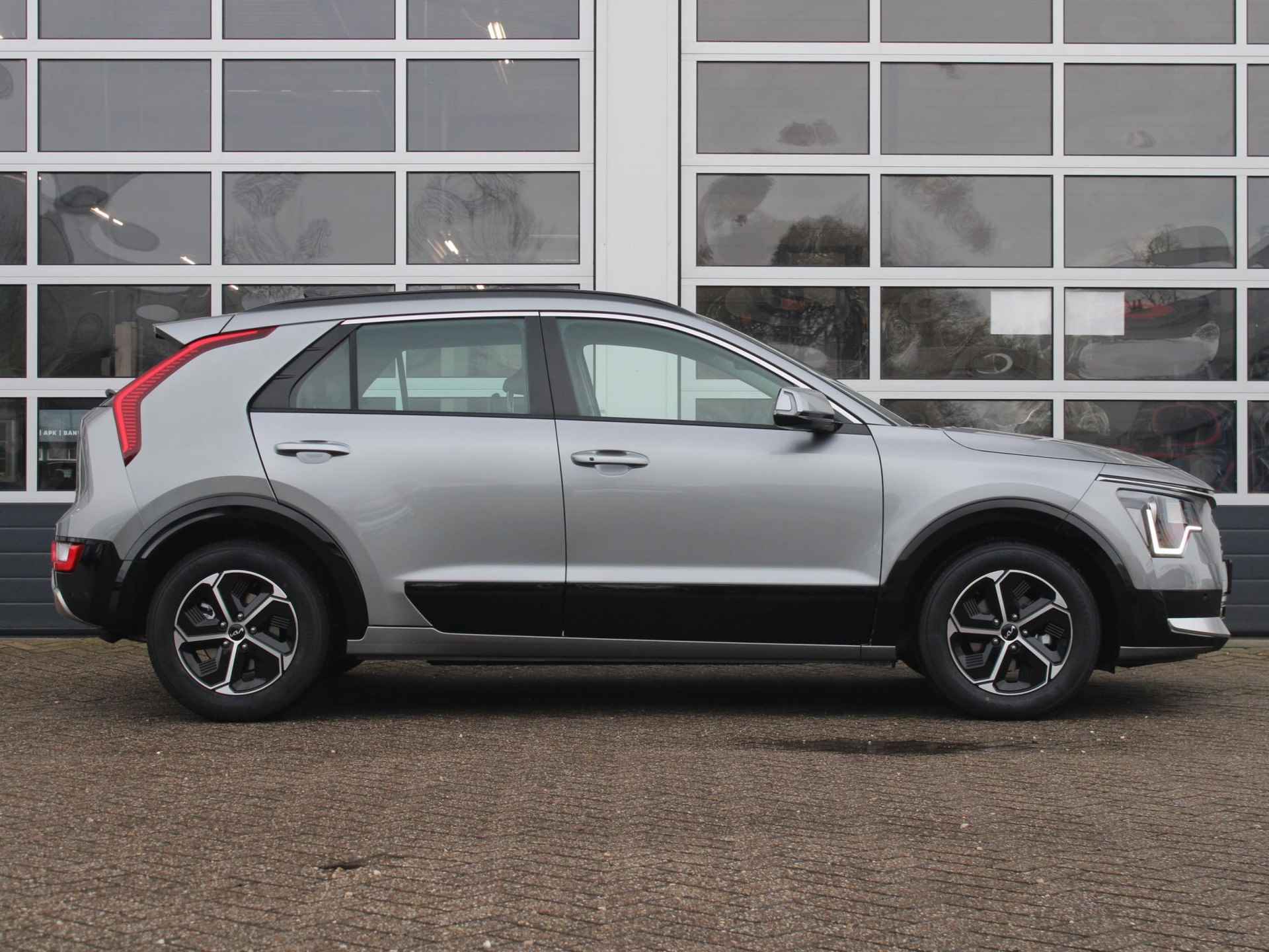 Kia Niro 1.6 GDi Hybrid DynamicLine | Nov leverbaar | Keyless | Adapt. Cruise | LED | Navi | Carplay | Camera - 18/33