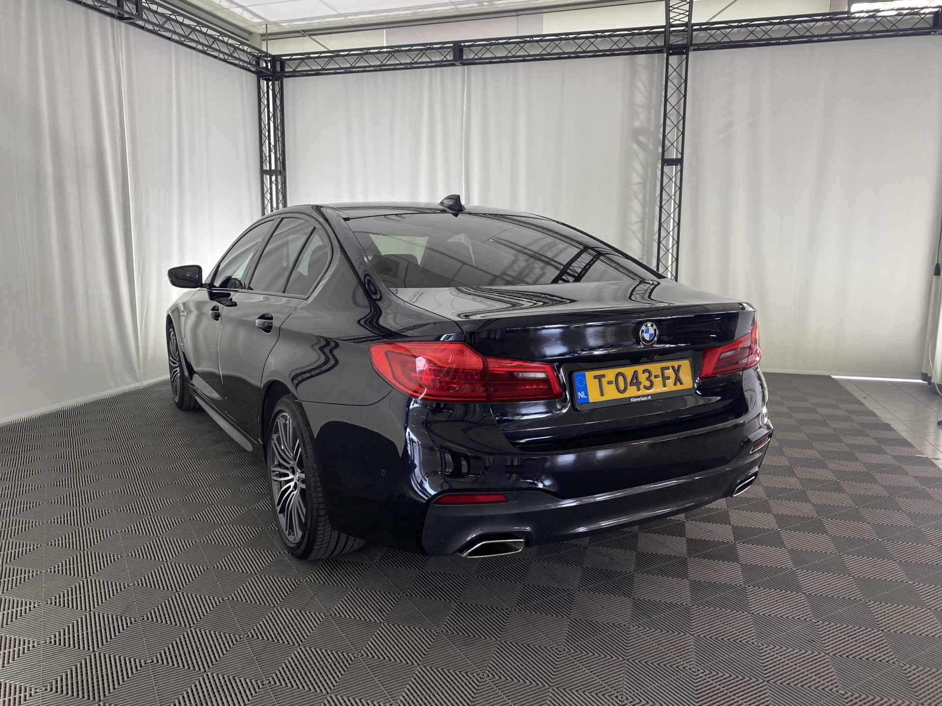 BMW 5 Serie 530e xDrive iPerformance M-Sport Automaat | Apple CarPlay | Navi | Elek. Stoelen met geheugen | Max 252 pk | - 5/50