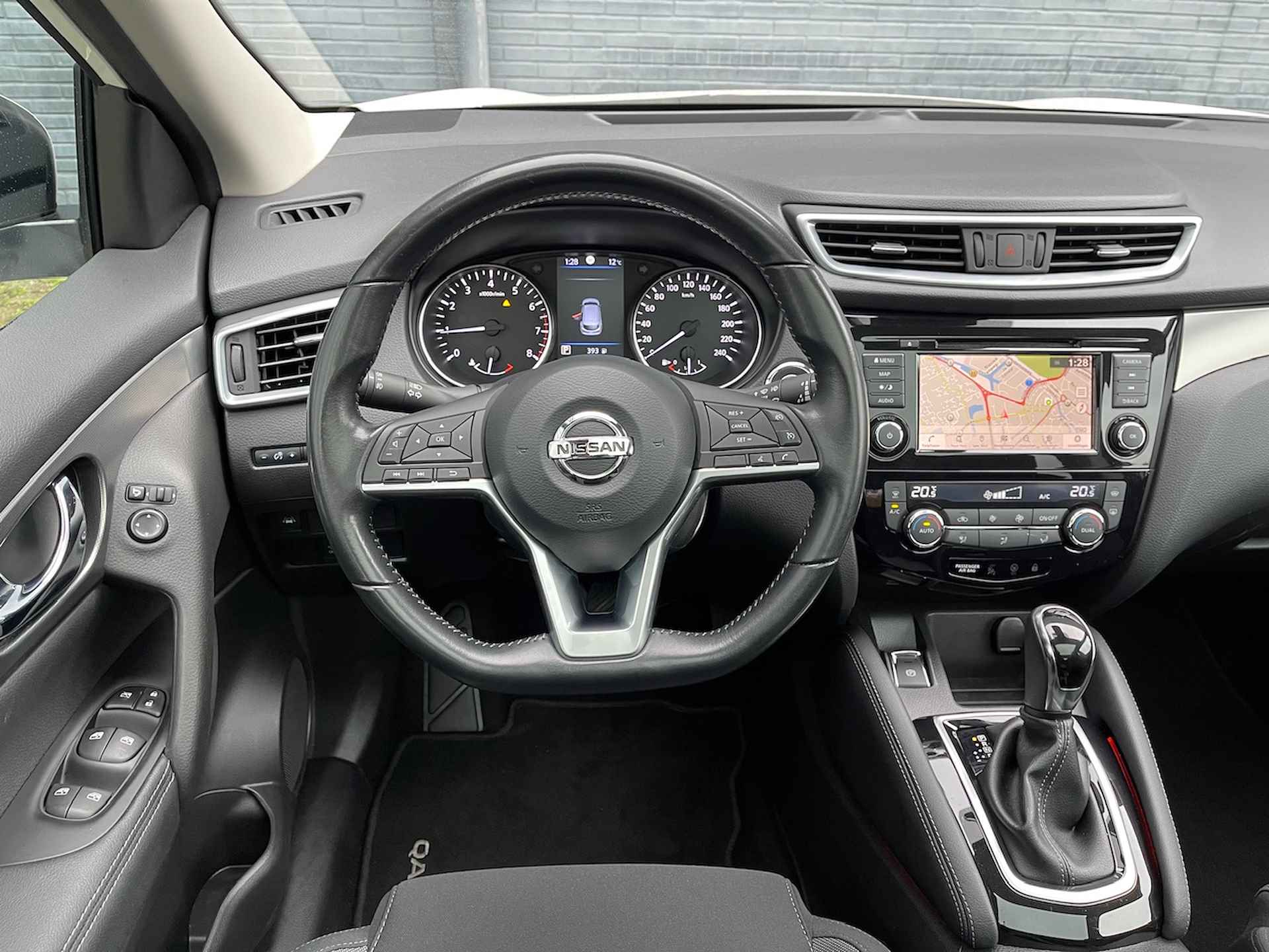 NISSAN Qashqai 1.3 DIG-T 160pk Automaat N-Connecta | Panoramisch Dak | Navigatie & Carplay | 360 Parkeer Camera | Cruisecontrol | Voorraam & Stoelverwarming | - 5/33