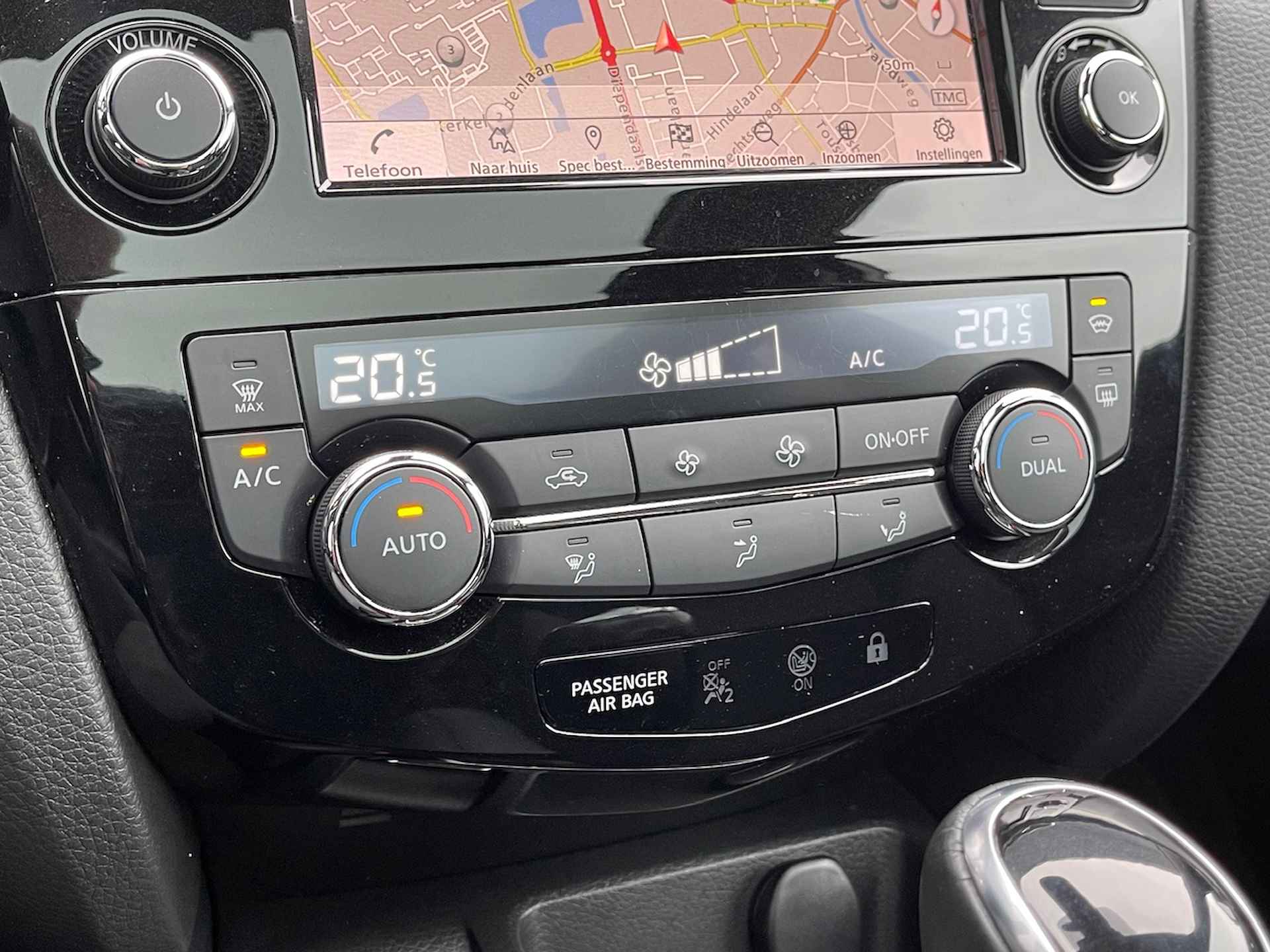 NISSAN Qashqai 1.3 DIG-T 160pk Automaat N-Connecta | Panoramisch Dak | Navigatie & Carplay | 360 Parkeer Camera | Cruisecontrol | Voorraam & Stoelverwarming | - 22/33