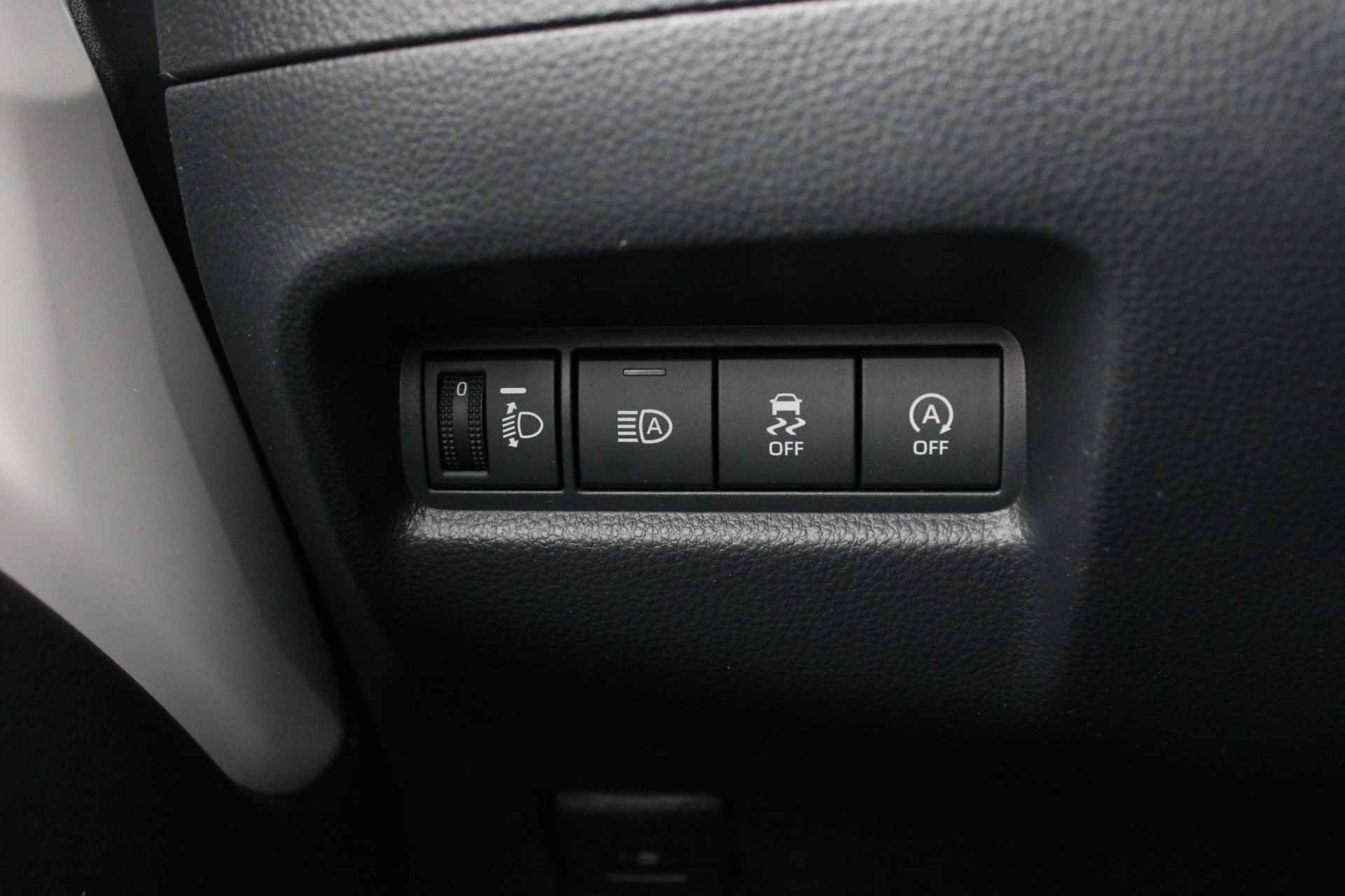 Toyota Aygo X 1.0 VVT-i MT play 5 deurs - 24/33