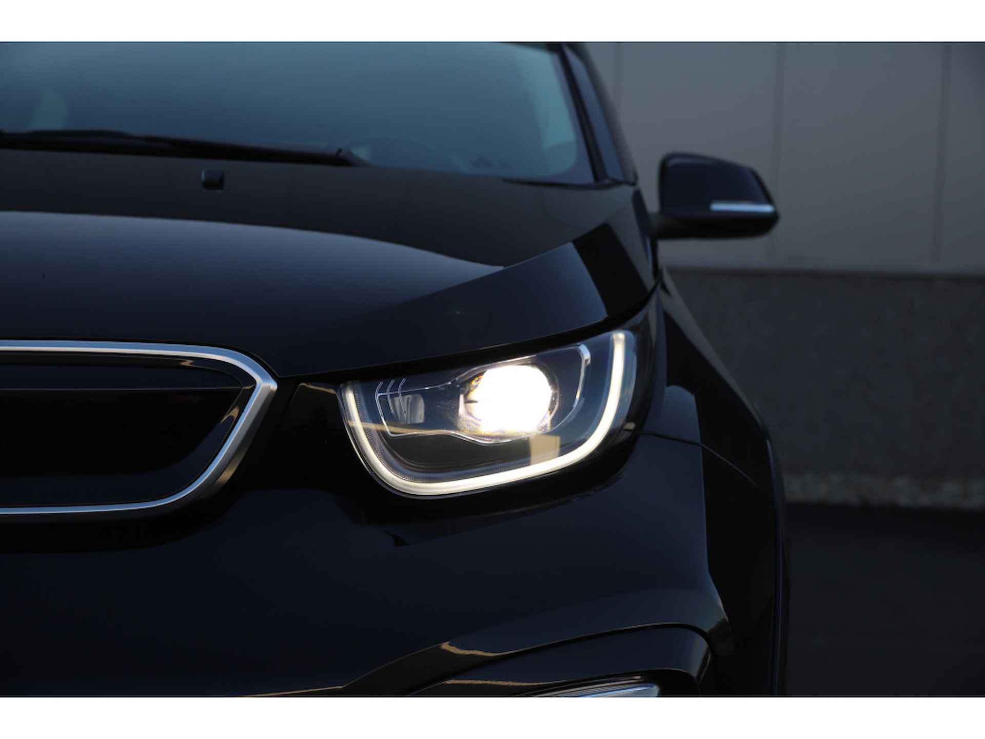 BMW i3 S 184pk Executive Edition 120Ah 42 kWh Warmtepomp/Camera - 6/39