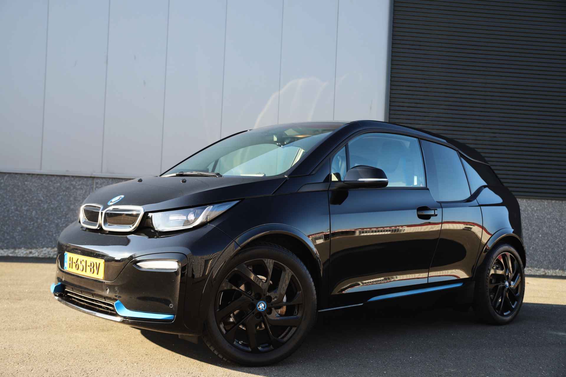 BMW i3 S 184pk*Dark Shadow*120Ah/42 kWh/Warmtepomp/Camera/3-Fase - 11/39