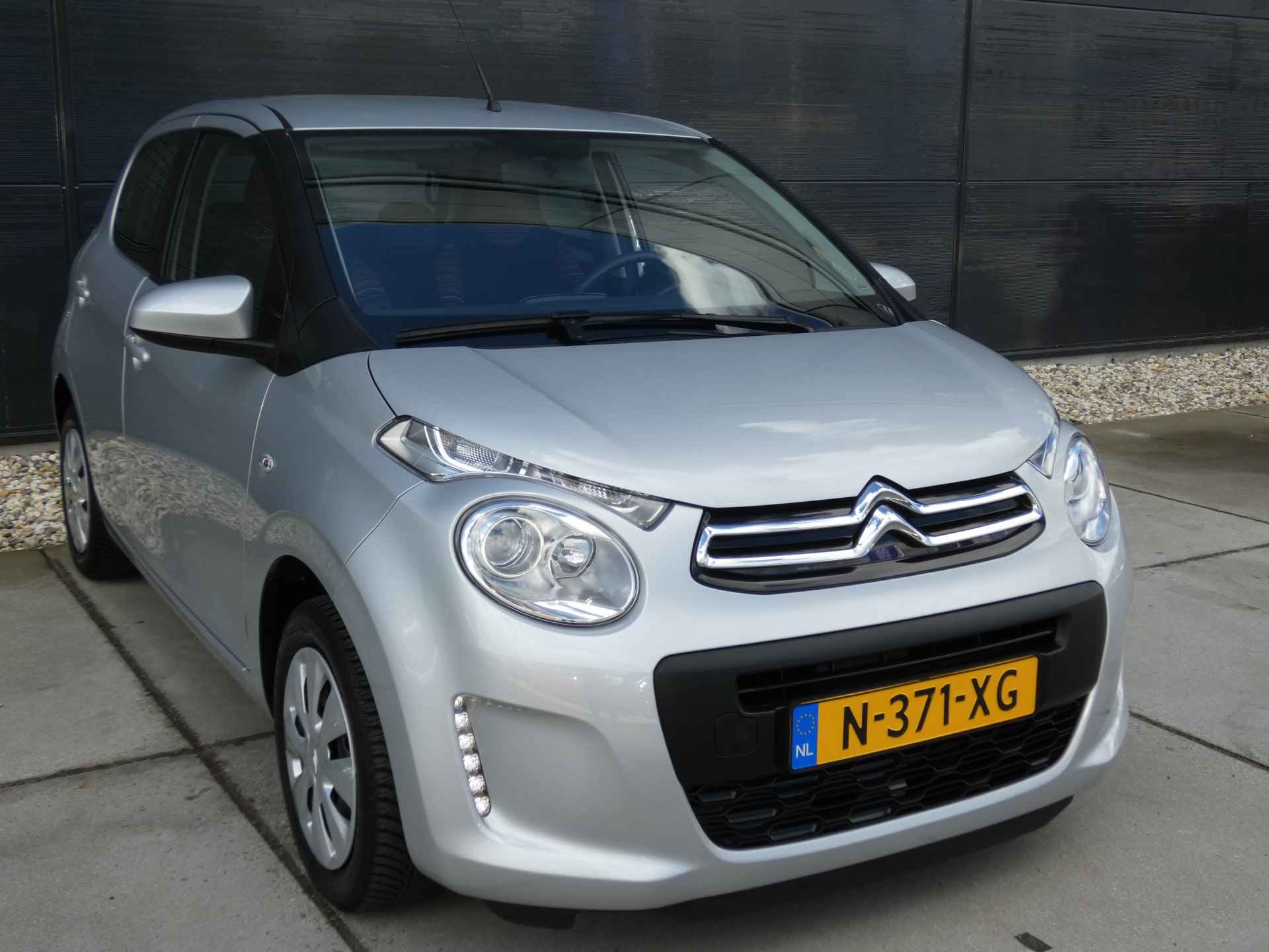 Citroën C1 1.0 VTi Feel | Pack Techno | Multimediascherm | Achteruitrijcamera - 8/47