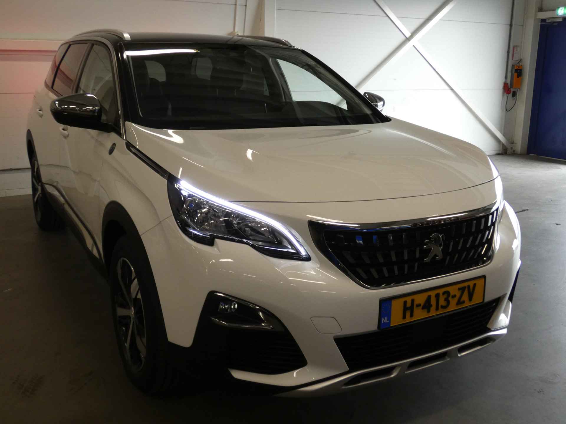 Peugeot 5008 1.2 PureTech 130pk Crossway Automaat | Trekhaak | Focal HiFi | Navigatie - 11/60