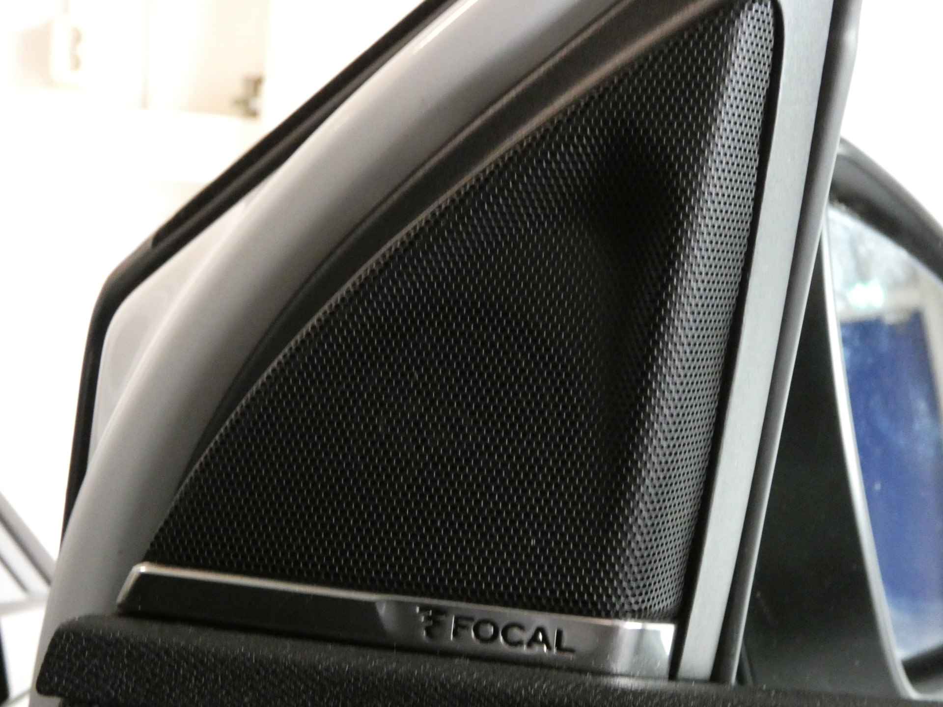 Peugeot 5008 1.2 PureTech 130pk Crossway Automaat | Trekhaak | Focal HiFi | Navigatie - 27/60