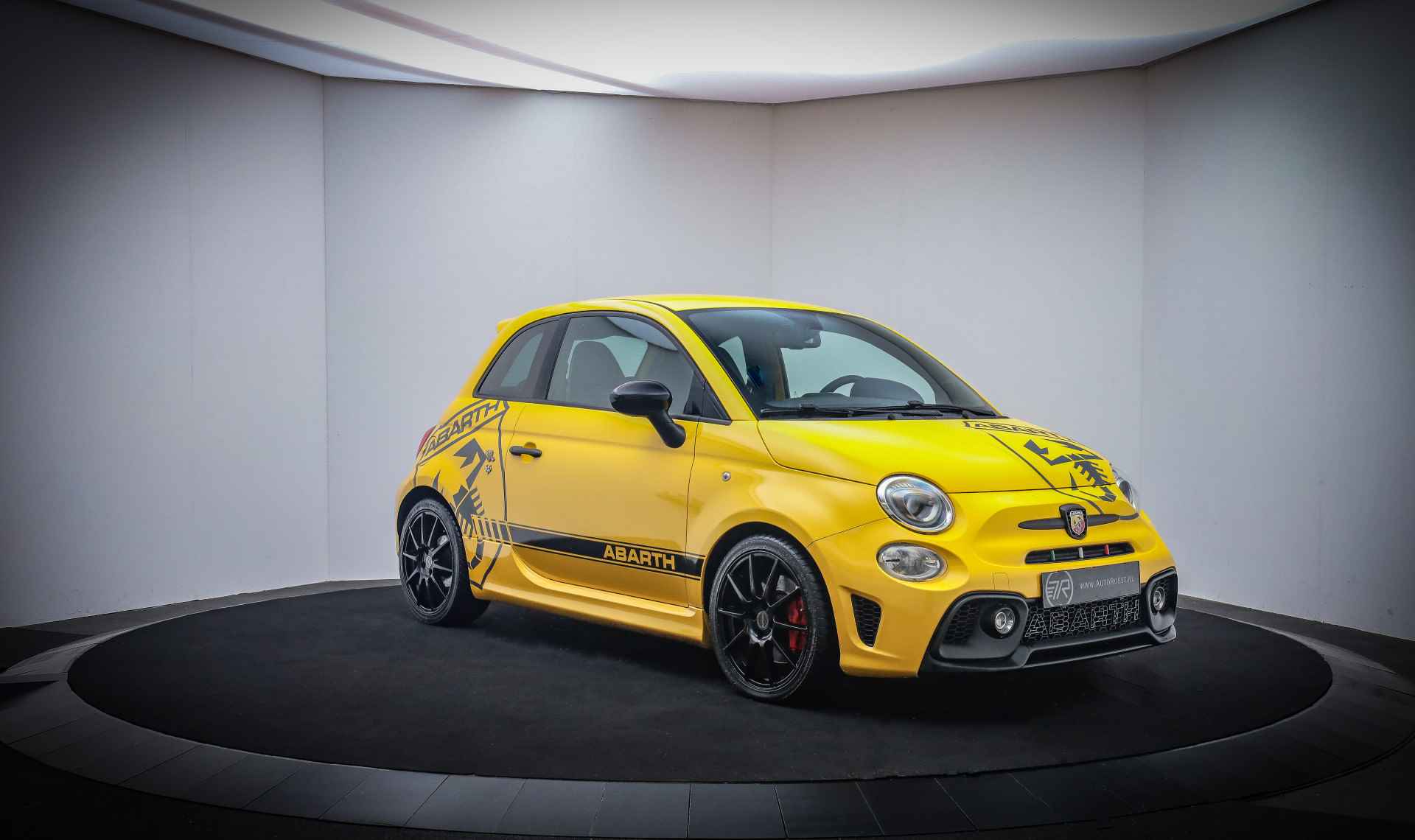 Fiat 500 1.4T 180Pk 595 ABARTH COMPETIZIONE BEATS AUDIO/XENON/SABELT STOELEN/CARPLAY/NAVI/DAB+/LMV 17''/PDC - 3/29