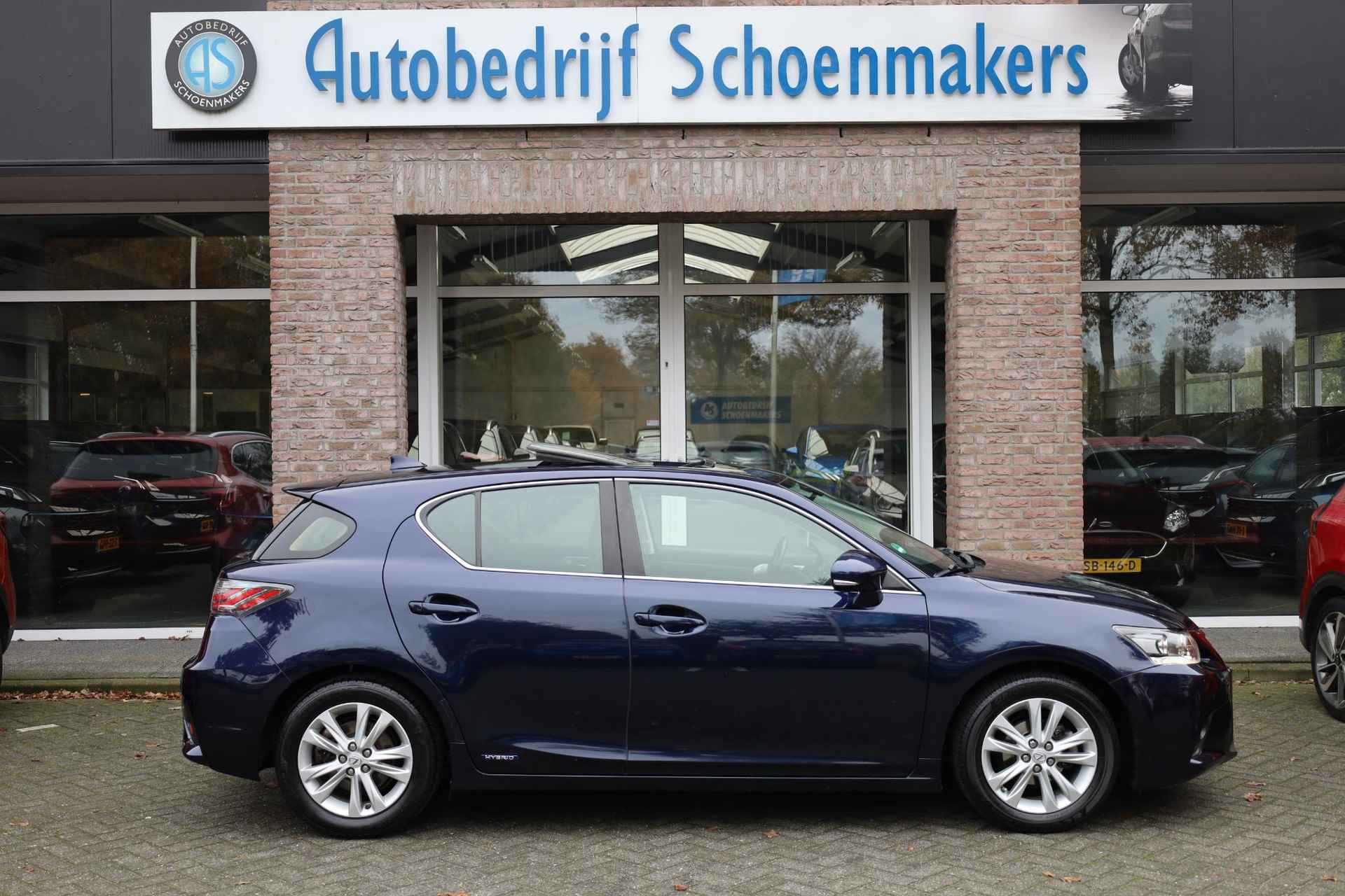 Lexus CT 200h Executive CAMERA LEER PANO TREKHAAK-AFN NAVI 2xPDC STOELVERWARMING - 3/58