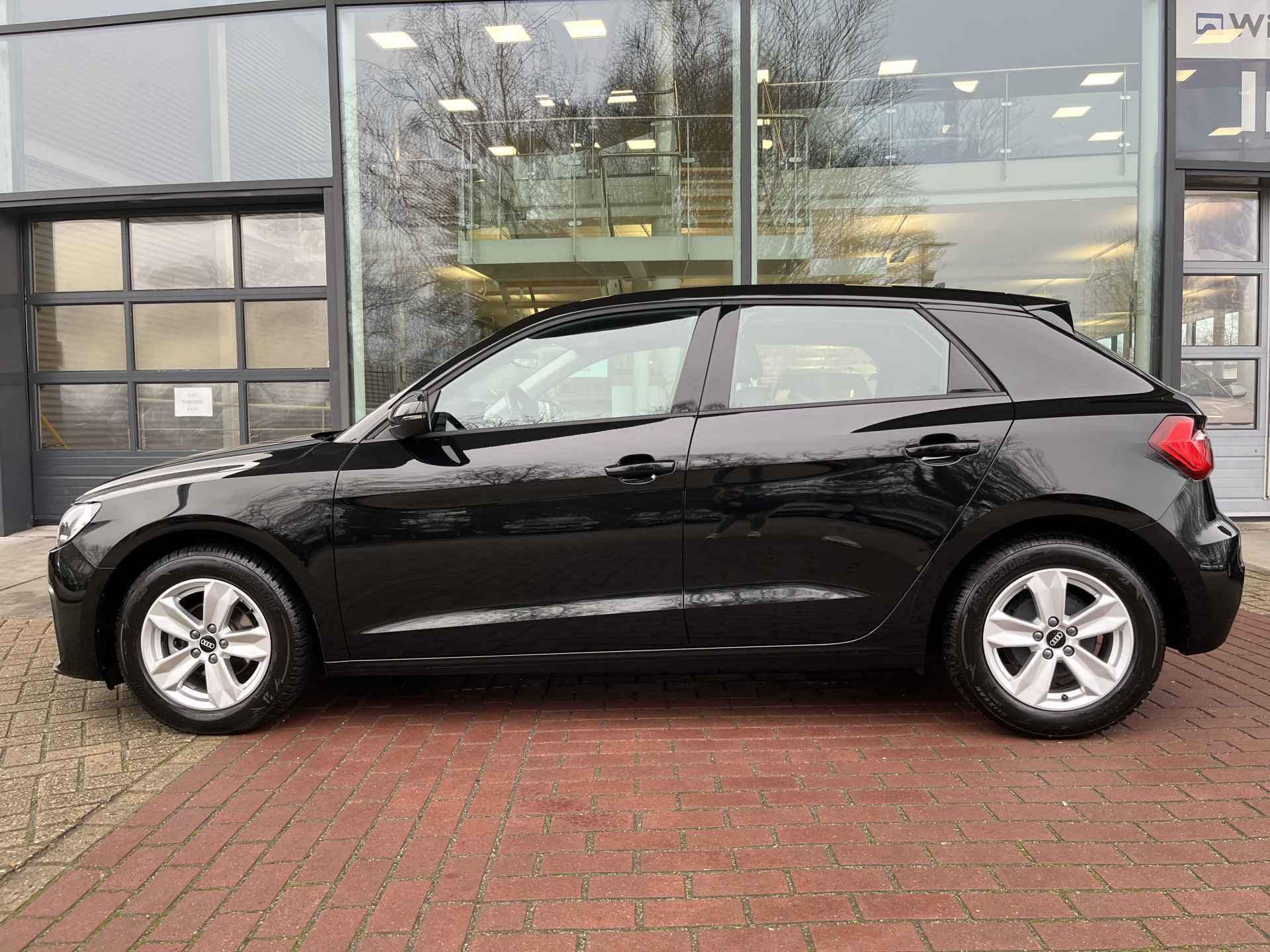 Audi A1 Sportback 25 TFSI Pro Line Metallic/ Airco/ APP Connect/  15 lmv - 12/25