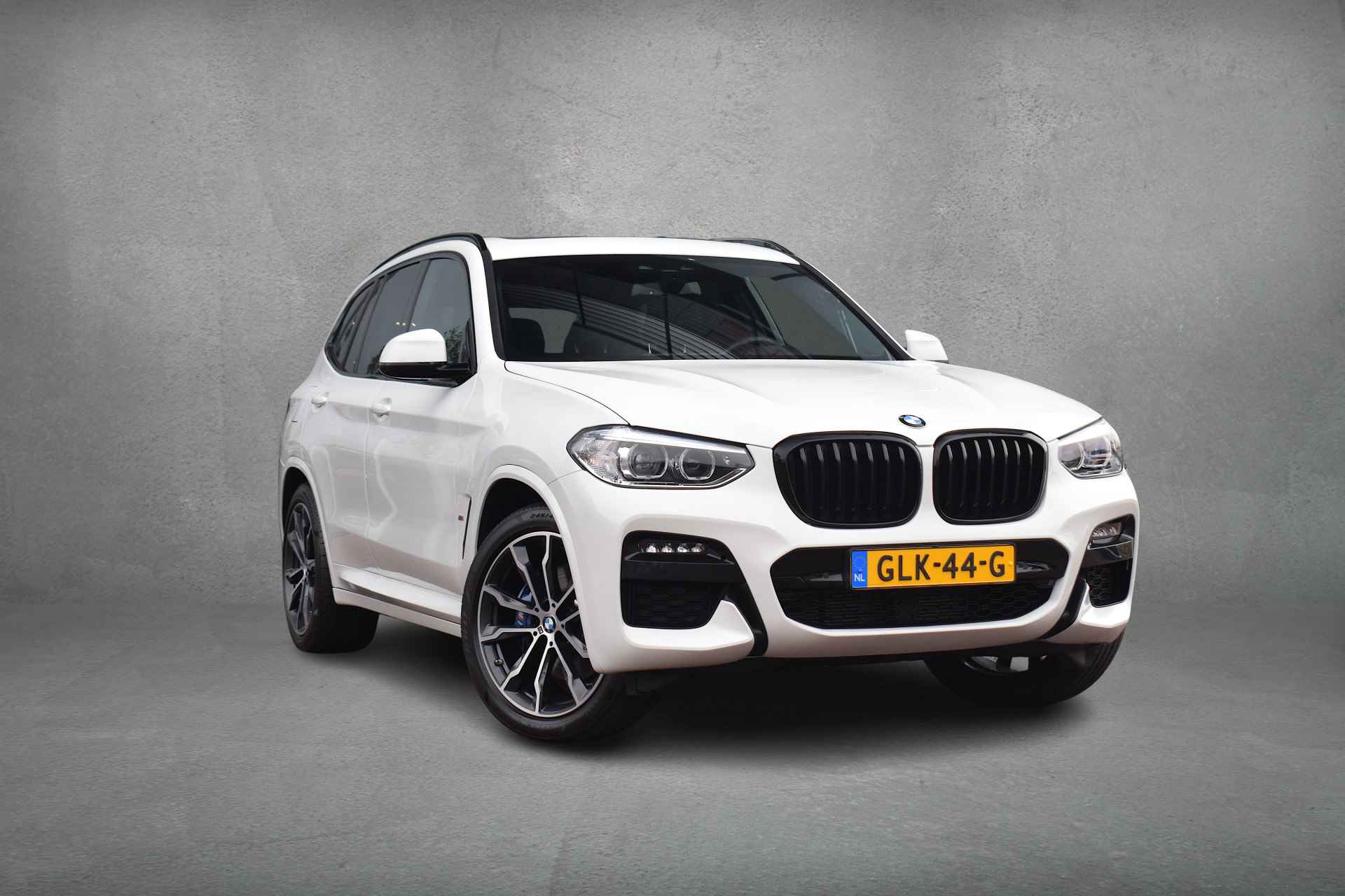 BMW X3 xDrive30e Executive Shadowline | M-Sport | Pano | HUD | Virtual | Stuur- en Stoelverw. - 42/44