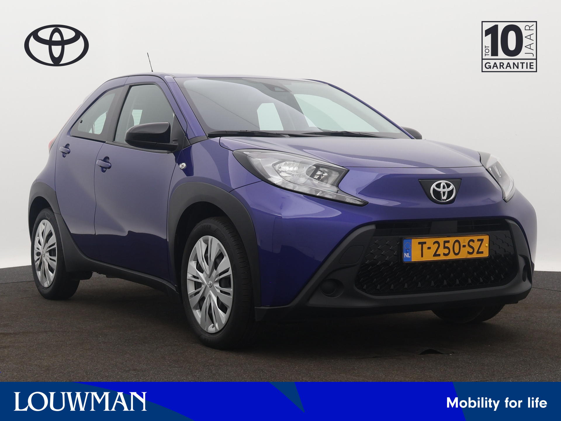 Toyota Aygo X 1.0 VVT-i MT play | Airco | Camera | Cruise Control Adaptief |